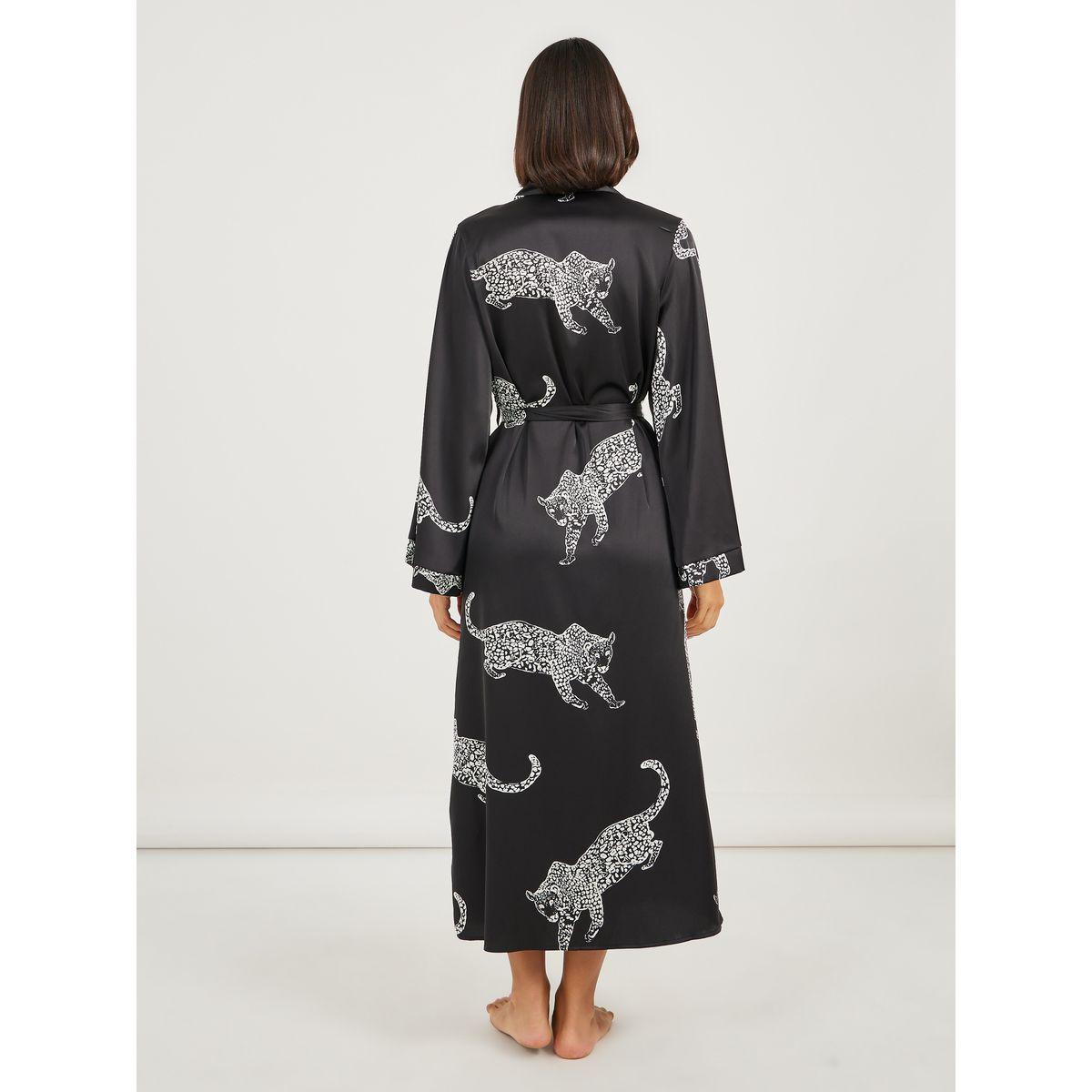 روب ساتان مطبع بطبعة نمر-women-clothing-nightwear-robes-image-4
