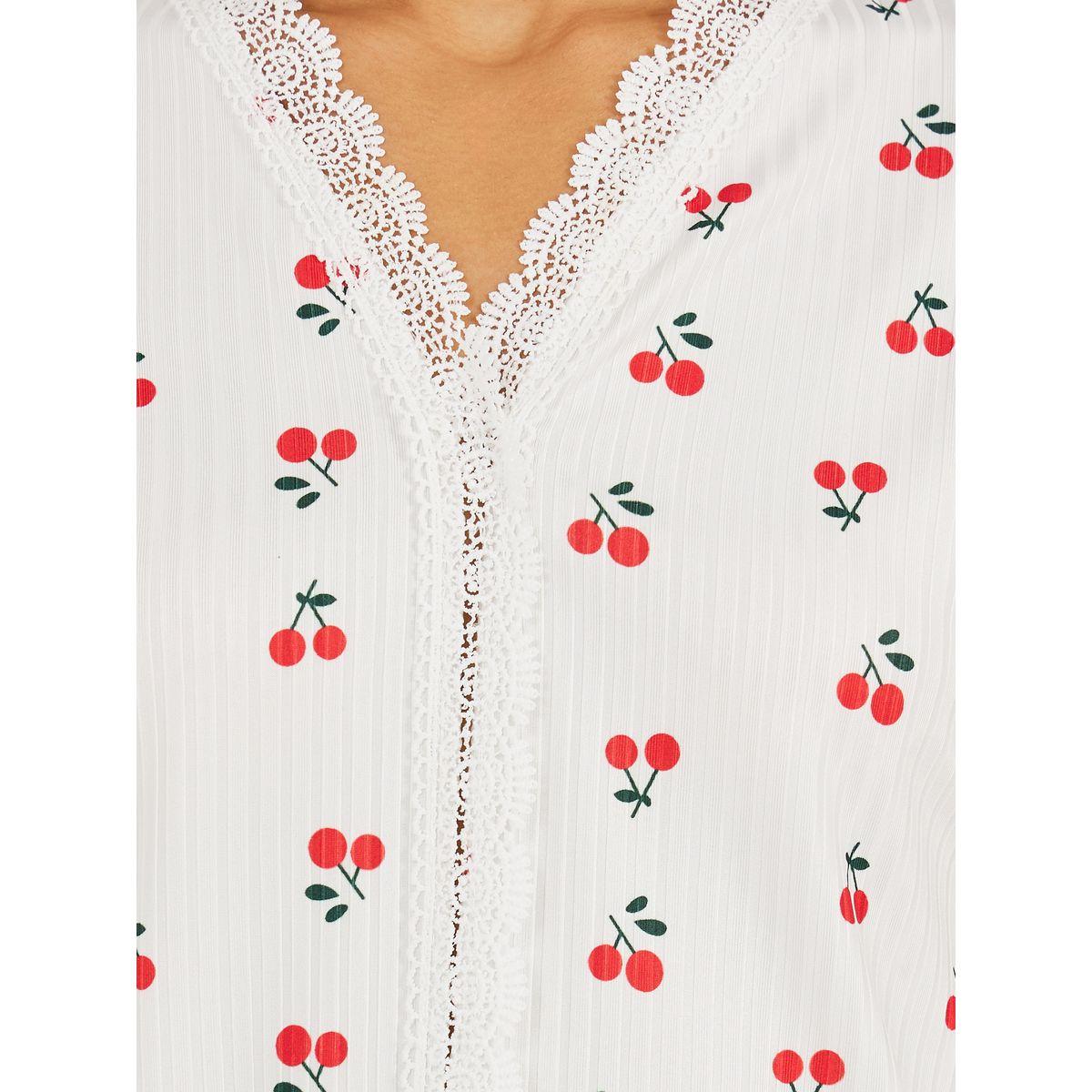 طقم من بنطال بيجاما مع بلوزة مضلعة بتفاصيل دانتيل-women-clothing-nightwear-pyjamas-longsets-image-3