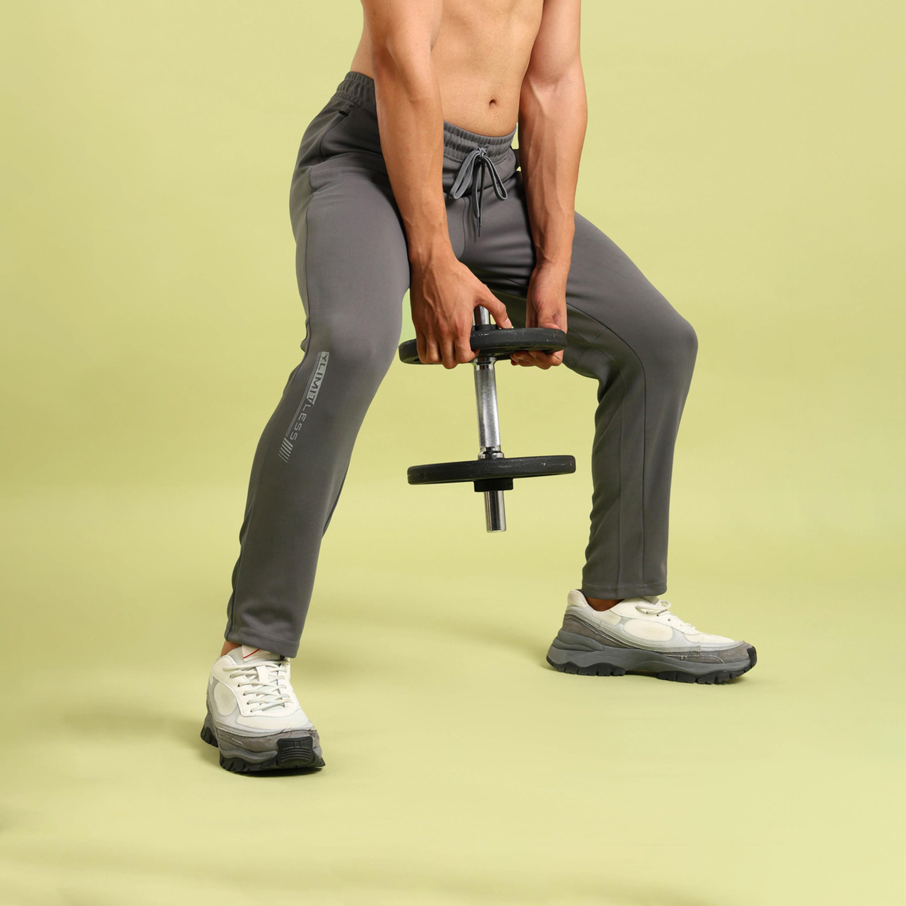 تكنو سبورت × ستايلي - بنطال رياضي سادة مع تمدد بأربعة اتجاهات-men-clothing-sportswearandactivewear-bottoms-image-1