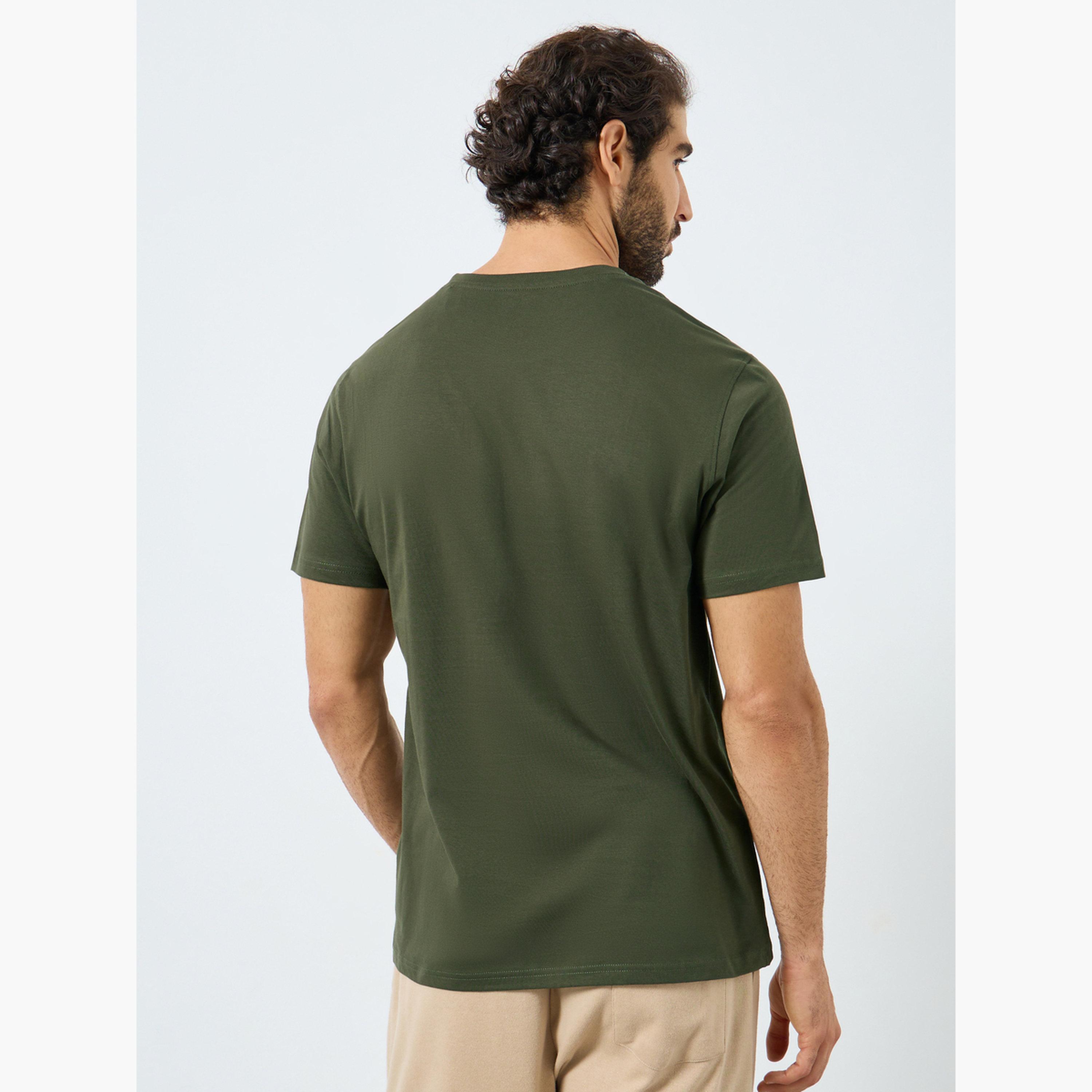Styli Men Chest Embroidered Regular Cotton T-Shirt-men-clothing-tshirtsandpolos-tshirts-image-4