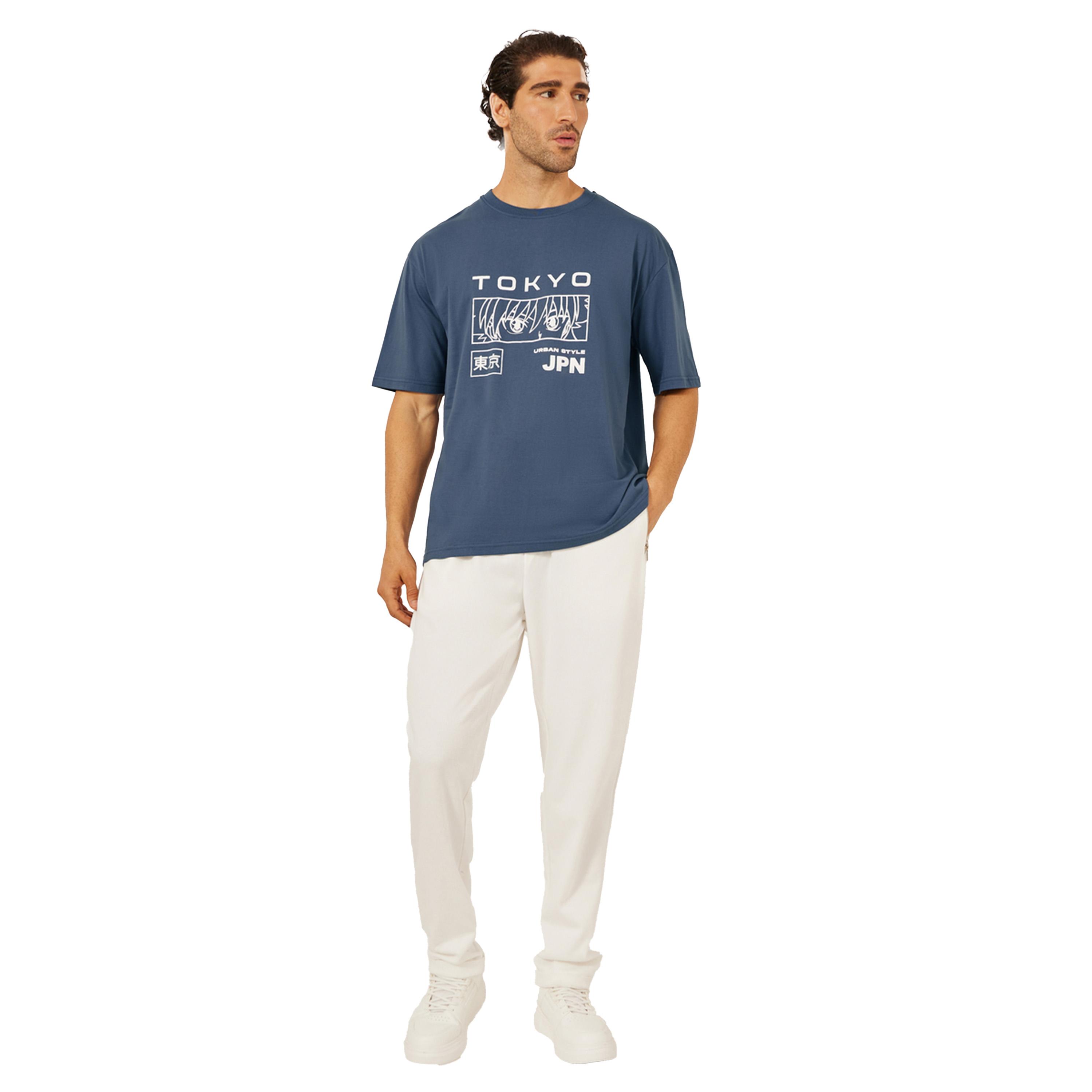 ستايلي -  تي شيرت طوكيو بطبعة جرافيكية وأكمام قصيرة ومقاس كبير-men-clothing-tshirtsandpolos-tshirts-image-2