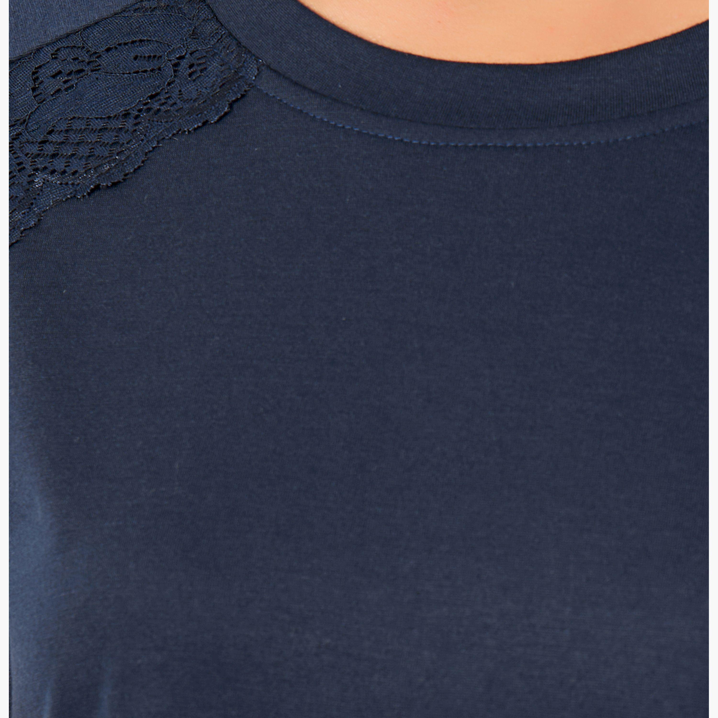 ستايلي - فستان نوم قصير الأكمام بتفاصيل دانتيل متعددة-women-clothing-nightwear-nighties-image-3