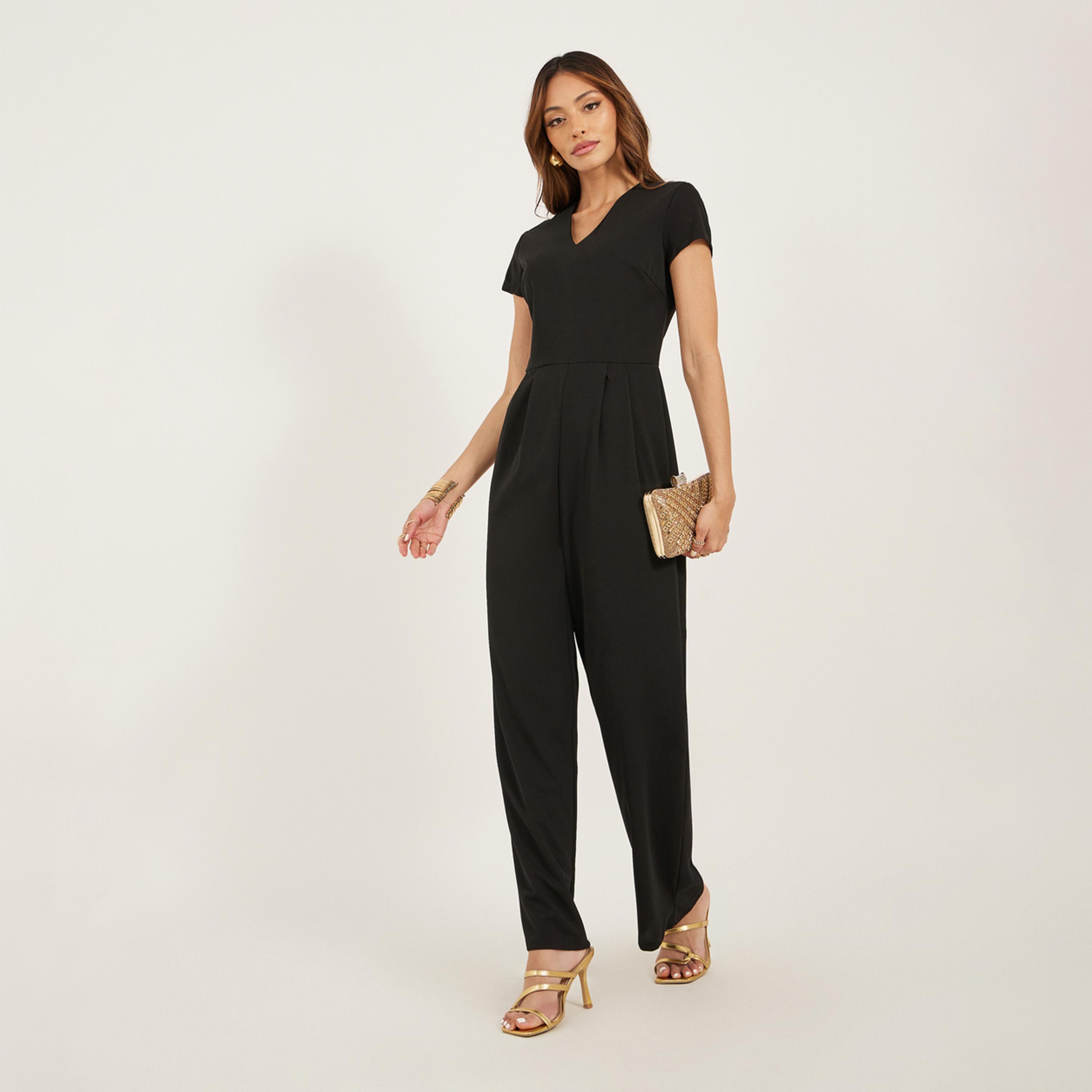ستايلي - جمبسوت سادة بفتحة رقبة على شكل حرف V وساق واسعة-women-clothing-jumpsuits-image-1