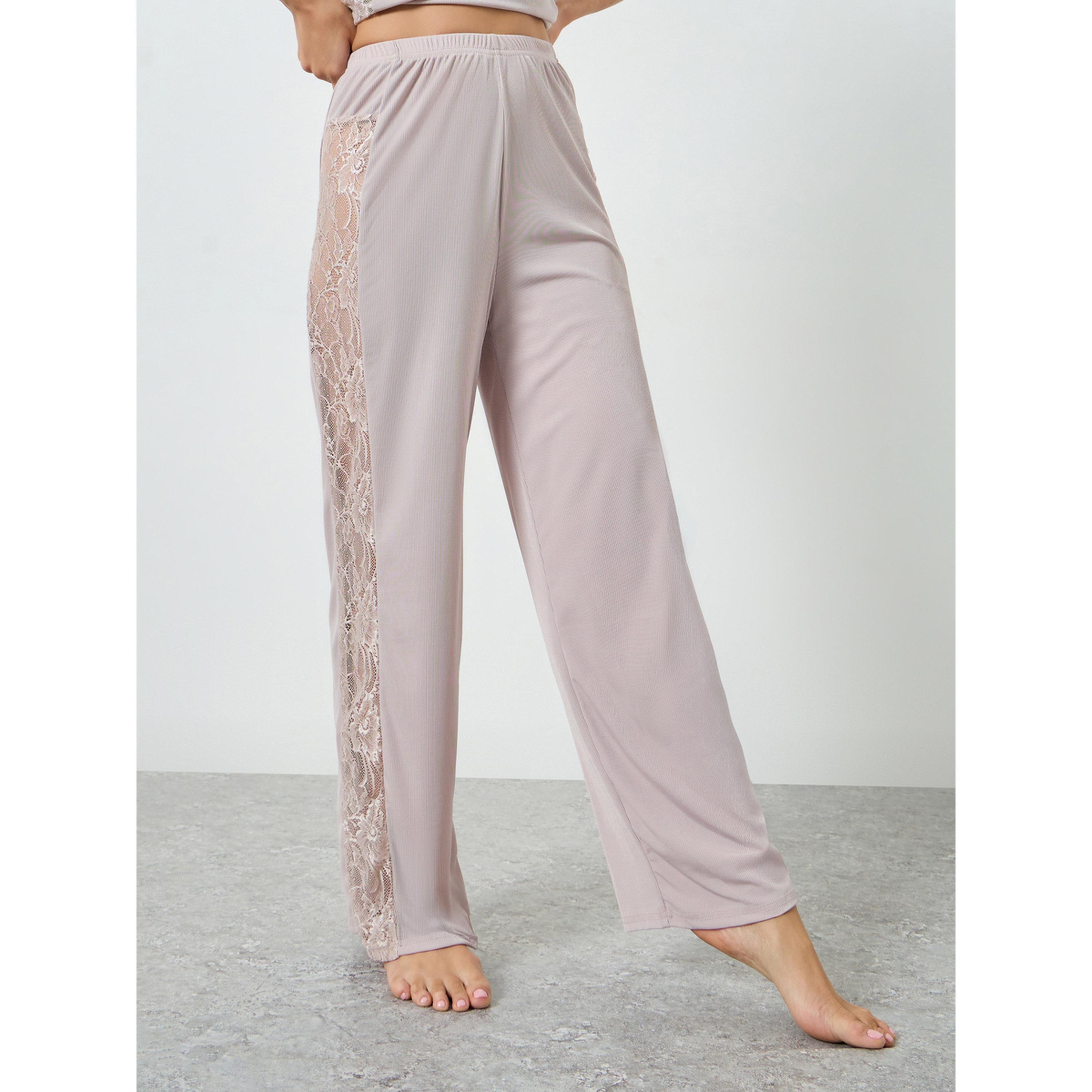 طقم بيجاما من بنطال وبلوزة كامي بتفاصيل دانتيل-women-clothing-nightwear-pyjamas-longsets-image-5