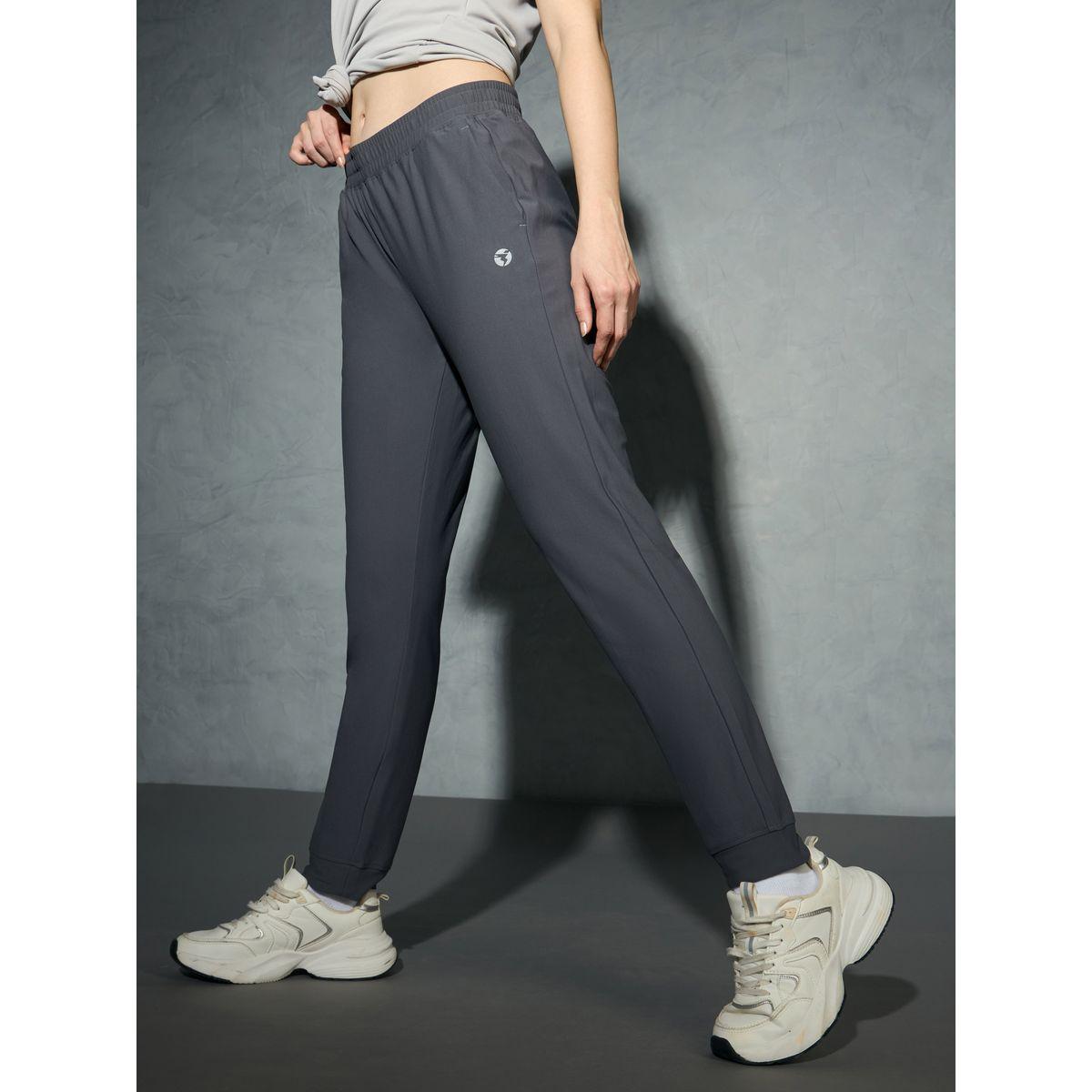 جوغر مطبع بشعار مع جيوب تكنوسبورت × ستايلي-women-clothing-sportswearandactivewear-bottoms-image-6