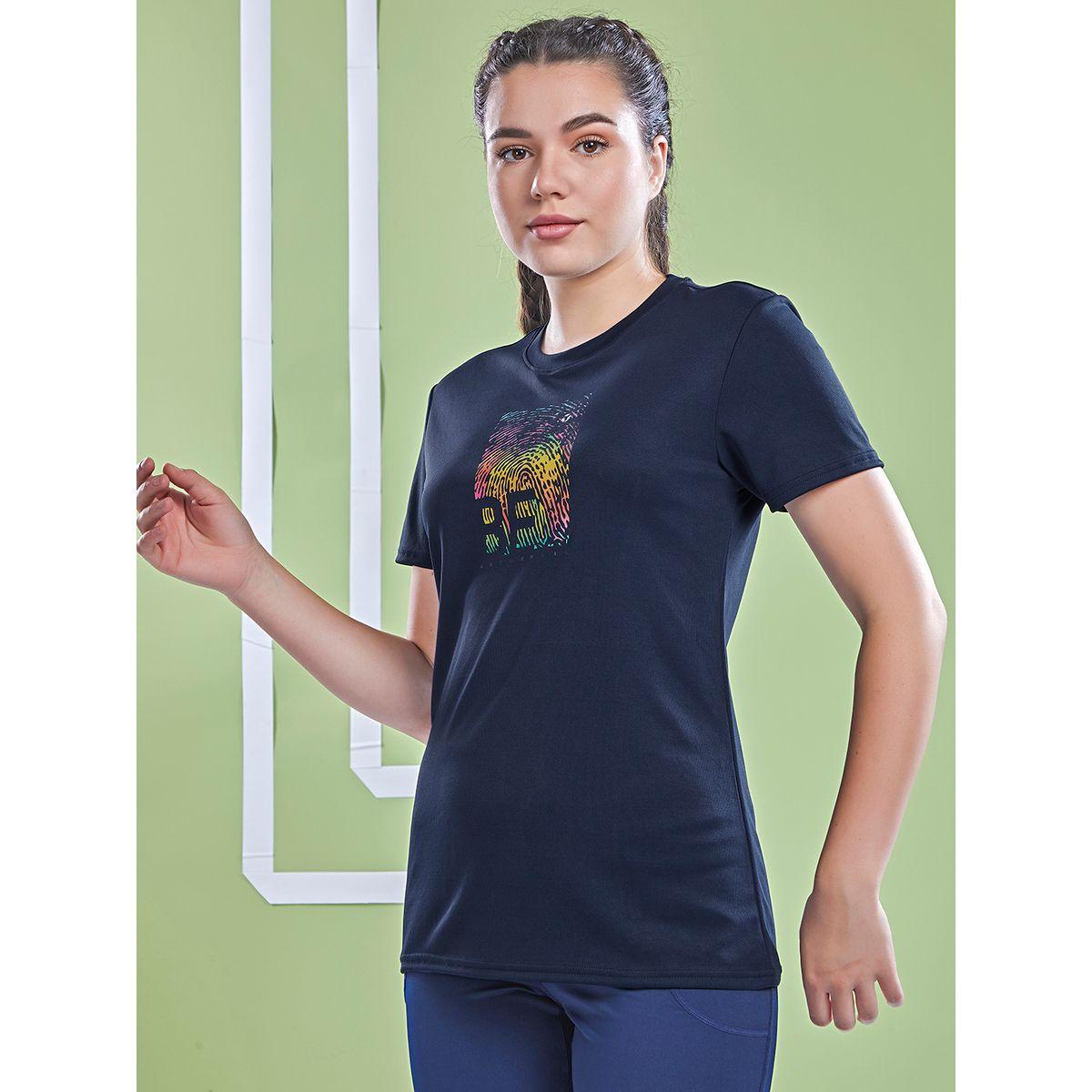 بلوزة بطبعة جرافيك وأكمام قصيرة تكنوسبورت × ستايلي-women-clothing-sportswearandactivewear-tshirtsandvests-image-2