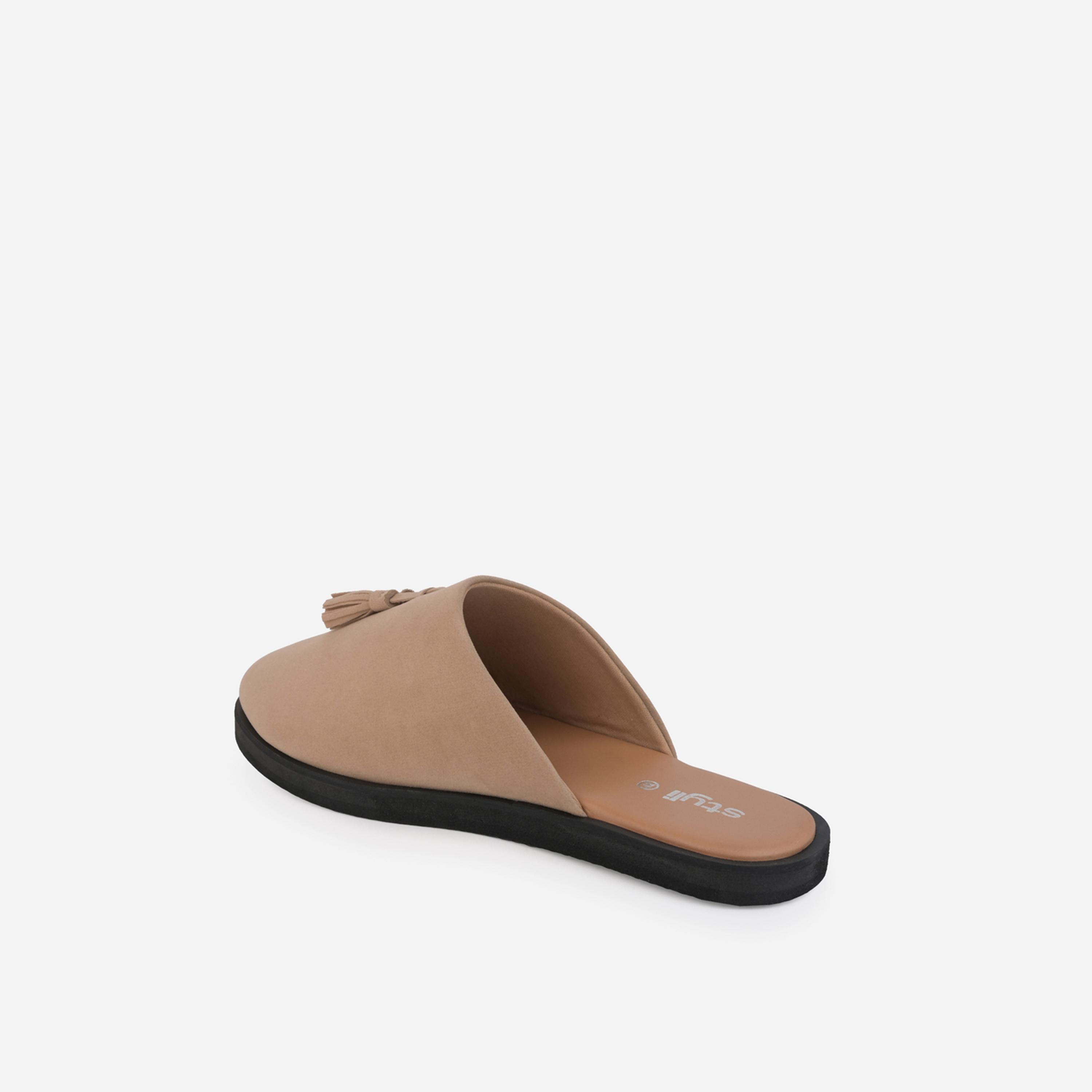 ستايلي - شبشب من جلد سويد مخملي مع تفاصيل شراشيب-men-shoes-flipflopsandslides-image-4