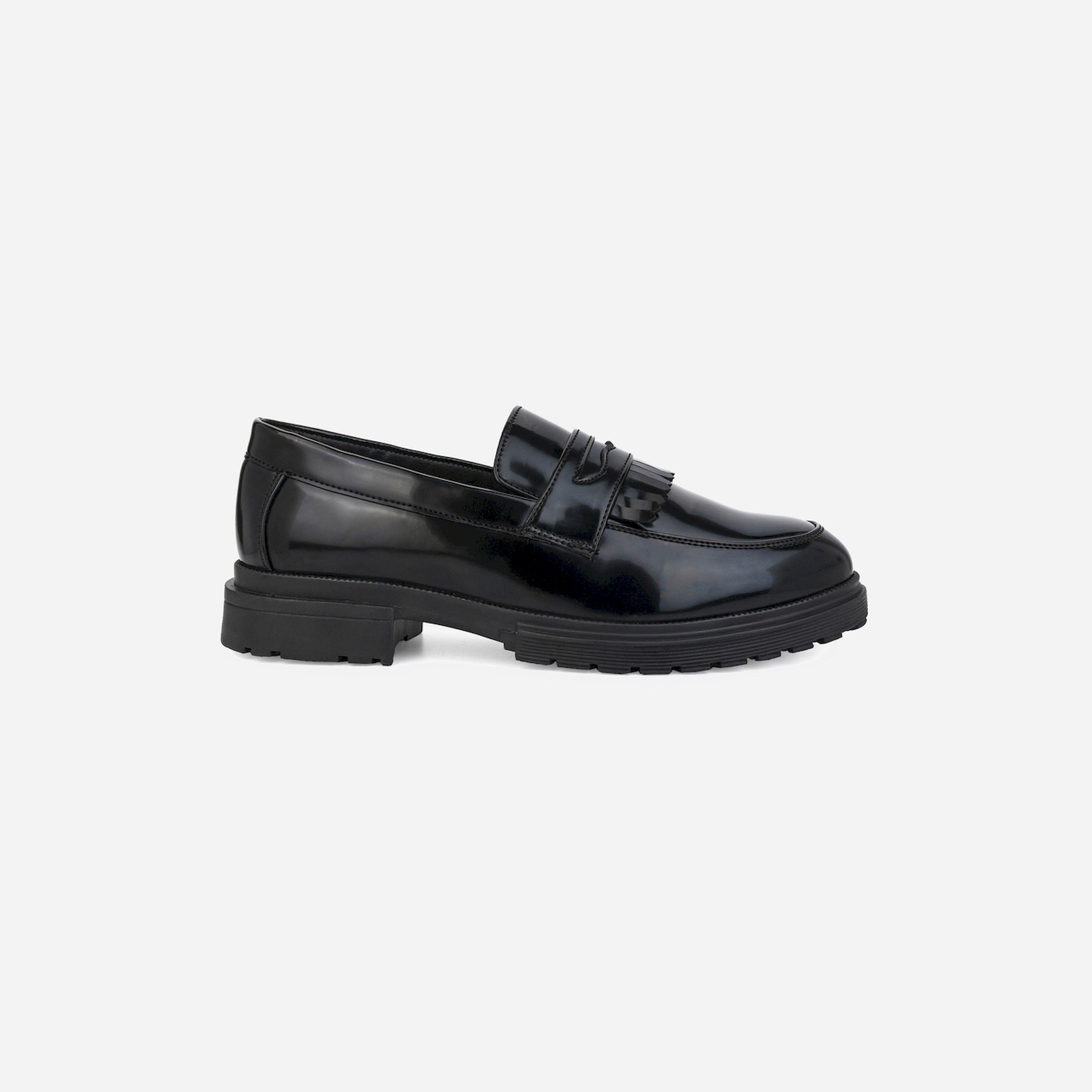 ستايلي - حذاء لوفر من الجلد الصناعي بتصميم كشكش-men-shoes-loafersandmoccasins-image-3