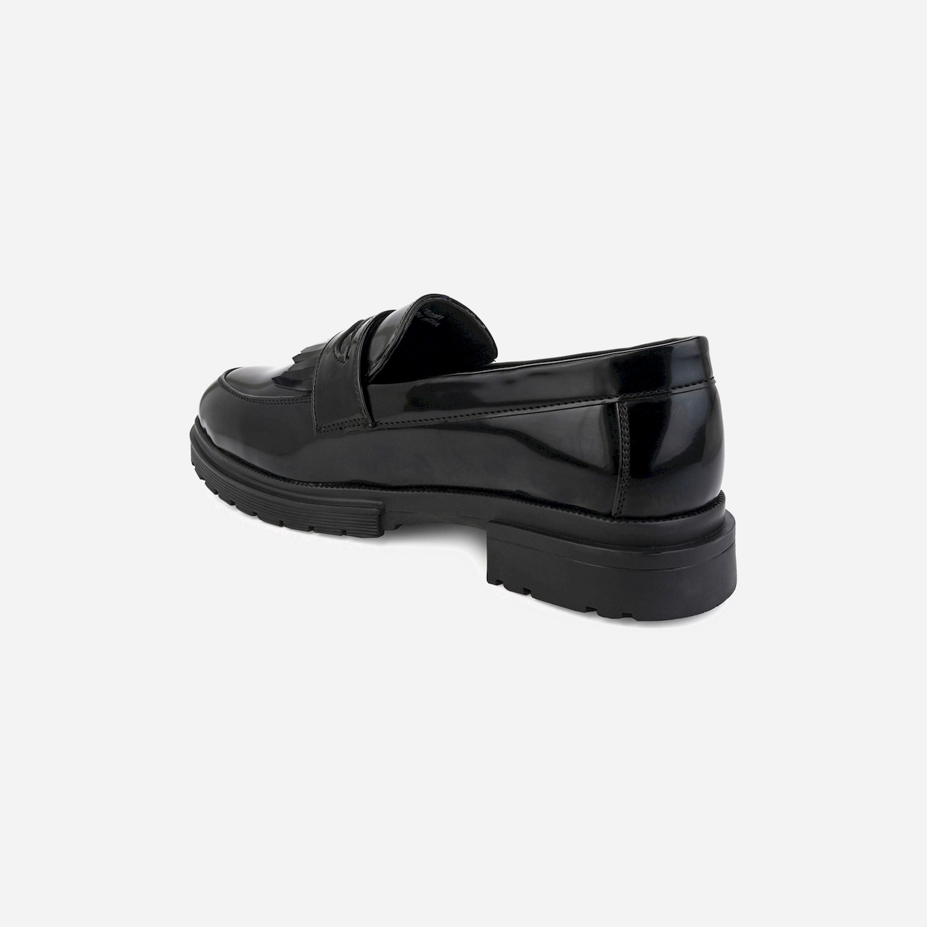 ستايلي - حذاء لوفر من الجلد الصناعي بتصميم كشكش-men-shoes-loafersandmoccasins-image-5