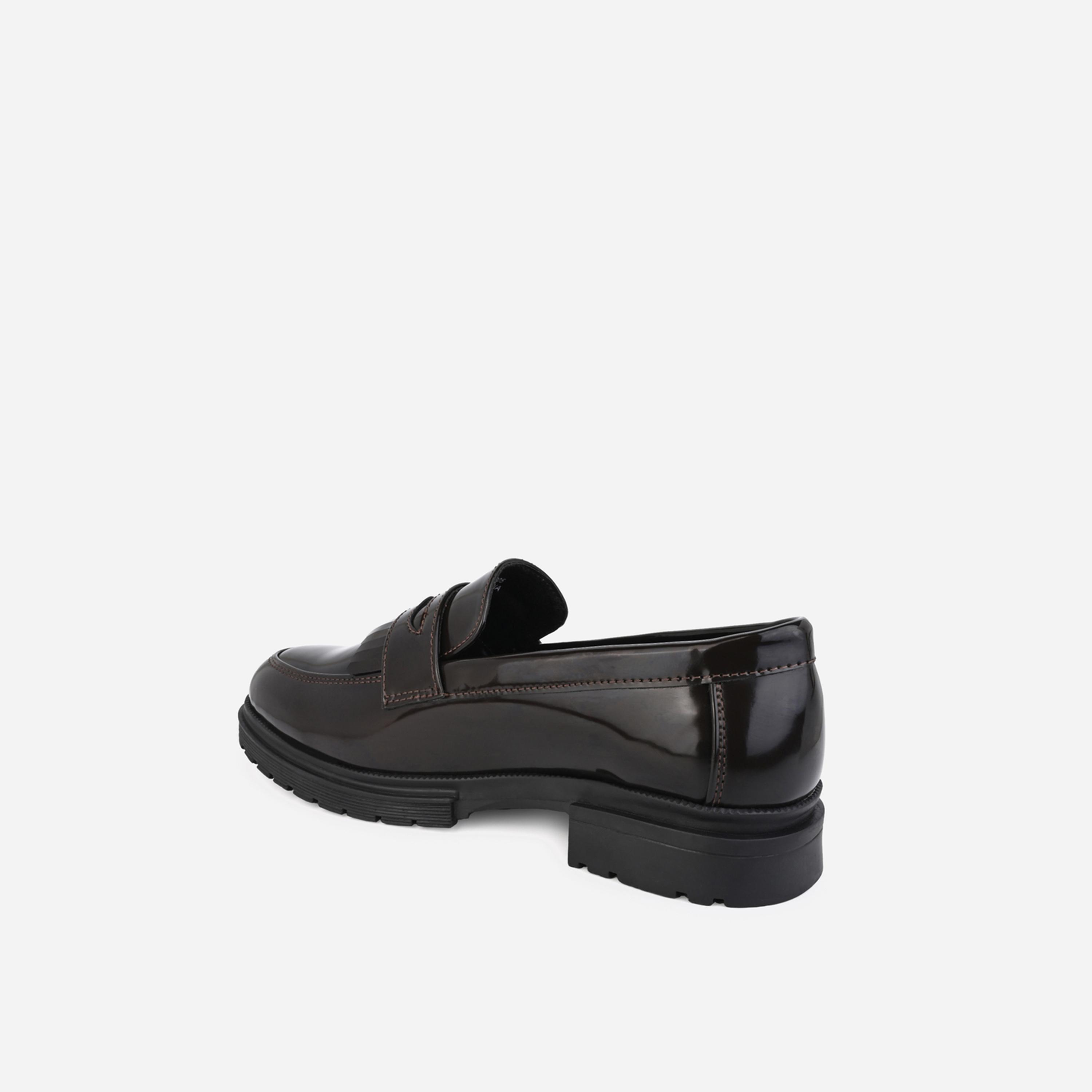 ستايلي - حذاء سهل الارتداء من الجلد الصناعي مزين بكشكش-men-shoes-formalshoes-image-5