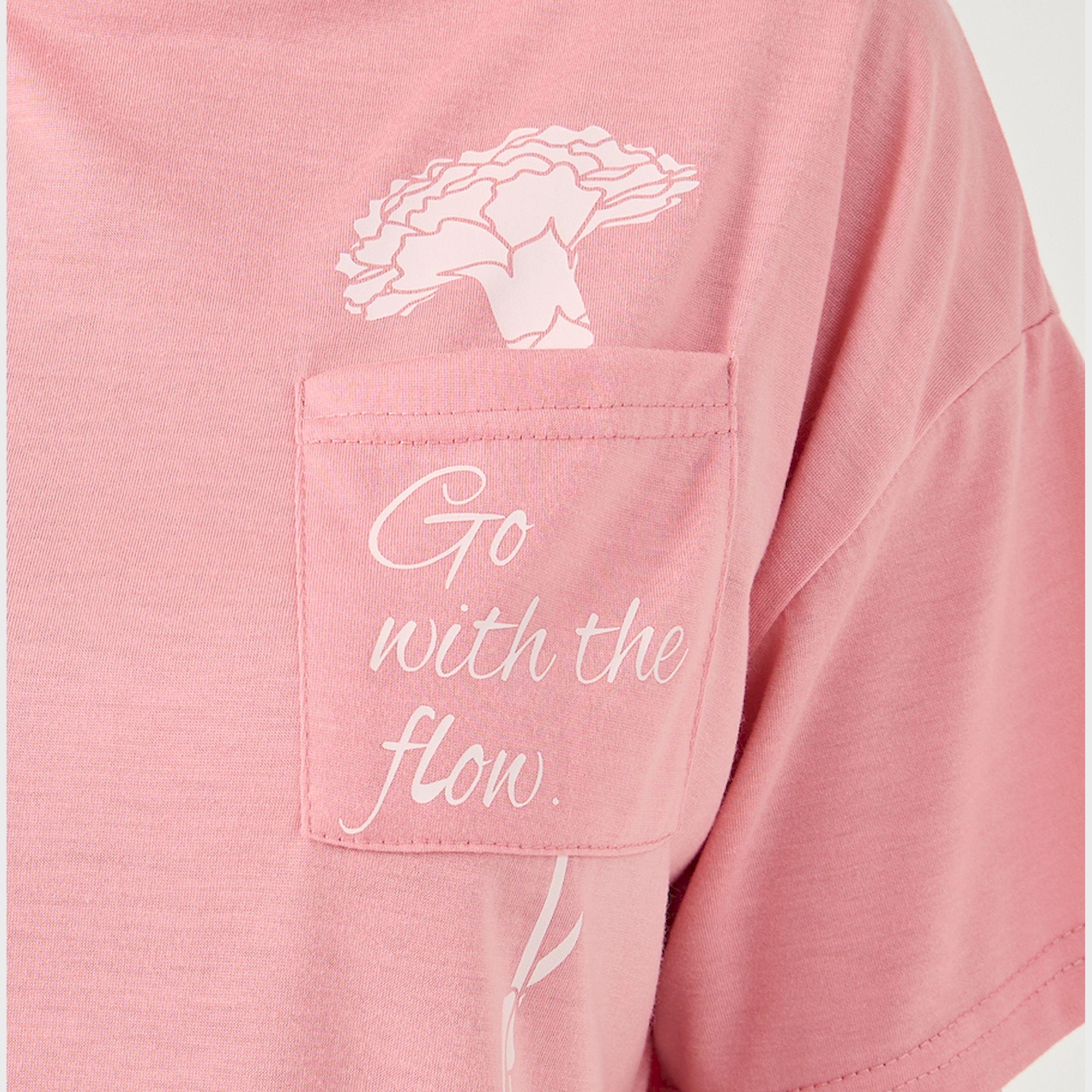 Styli Slogan Print Pocket Detail T-Shirt And Pyjama Set-women-clothing-nightwear-pyjamas-longsets-image-4