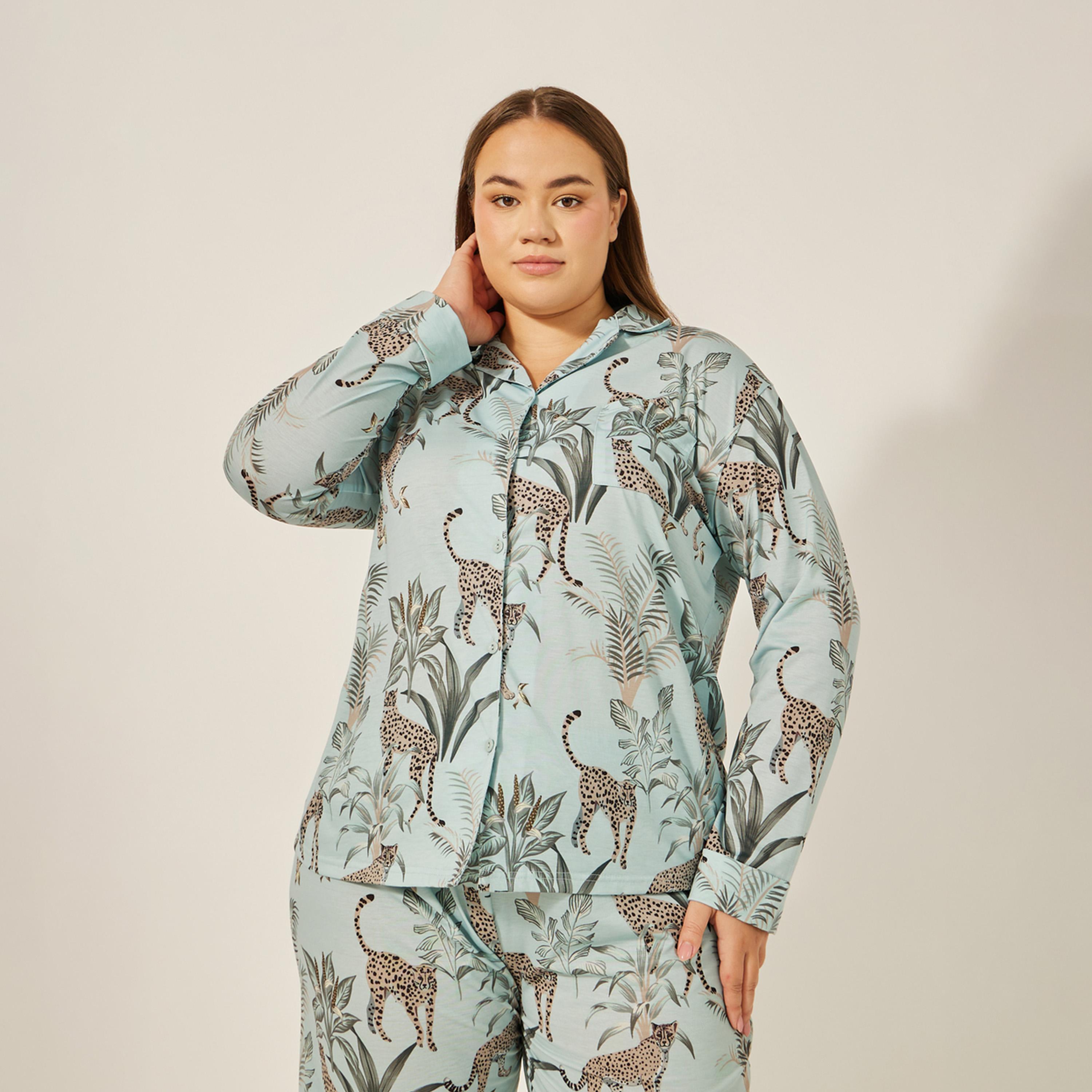 Styli Unwind Giraffe Wildlife Button Through Shirt And Pj Set - Luxe Tropical-women-clothing-plussize-nightwear-nightwearsets-image-3