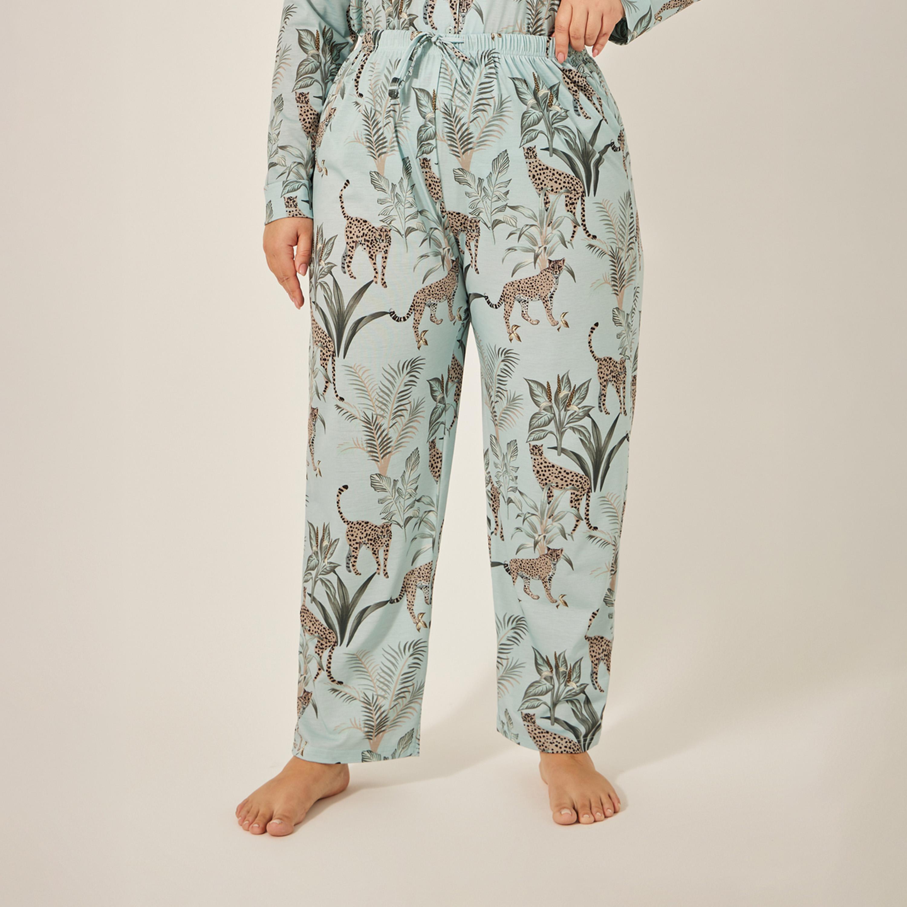 Styli Unwind Giraffe Wildlife Button Through Shirt And Pj Set - Luxe Tropical-women-clothing-plussize-nightwear-nightwearsets-image-6