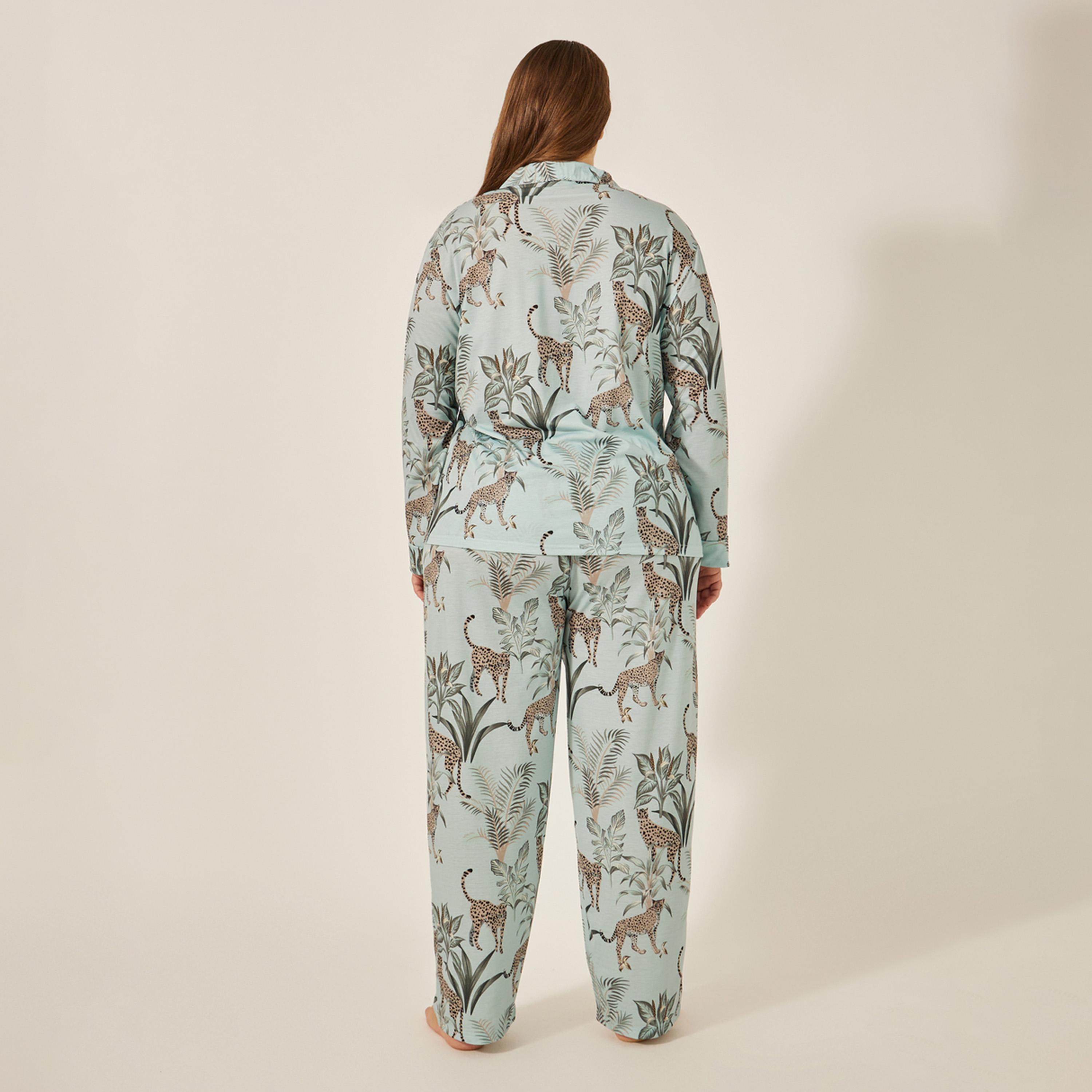 Styli Unwind Giraffe Wildlife Button Through Shirt And Pj Set - Luxe Tropical-women-clothing-plussize-nightwear-nightwearsets-image-7