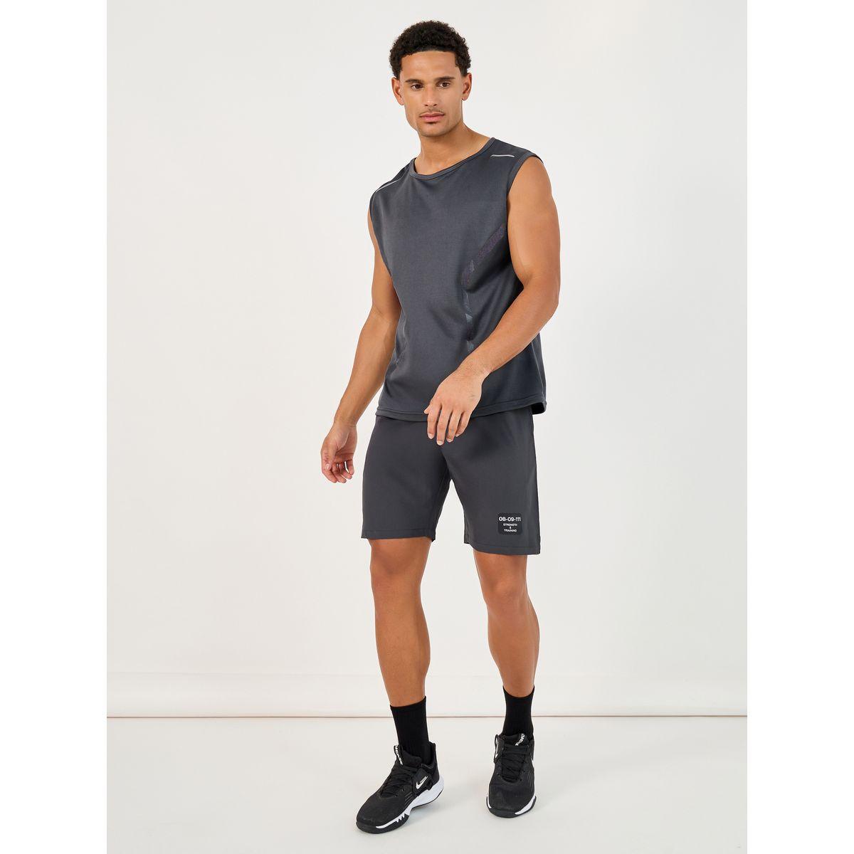 تيشيرت رياضي بنسيج قابل للتمدد-men-clothing-sportswearandactivewear-tshirtsandpolos-image-2