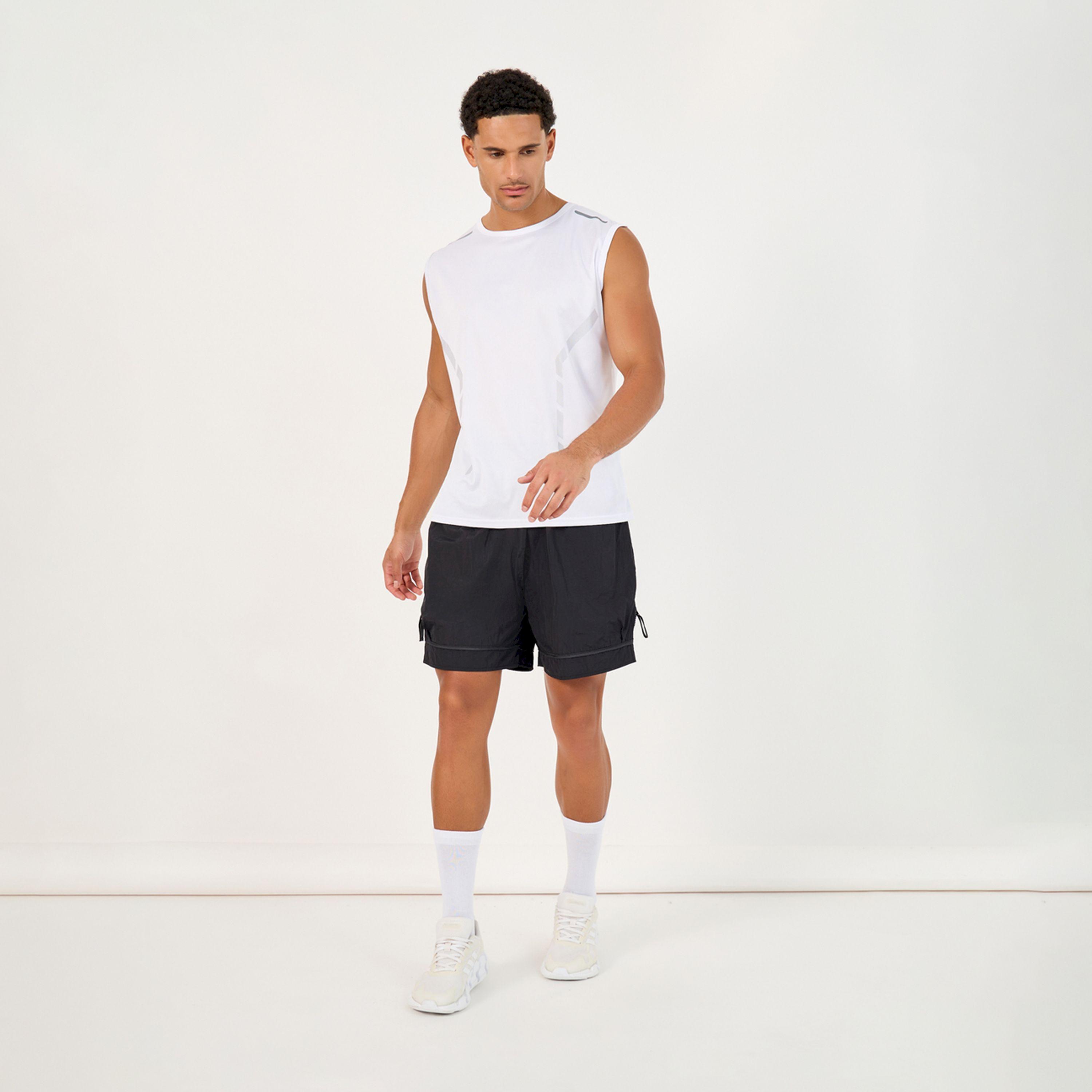 ستايلي - شورت رياضي سريع الجفاف حجم 7 انش منسوج مع شريط حاشية وسحاب-men-clothing-sportswearandactivewear-bottoms-image-2