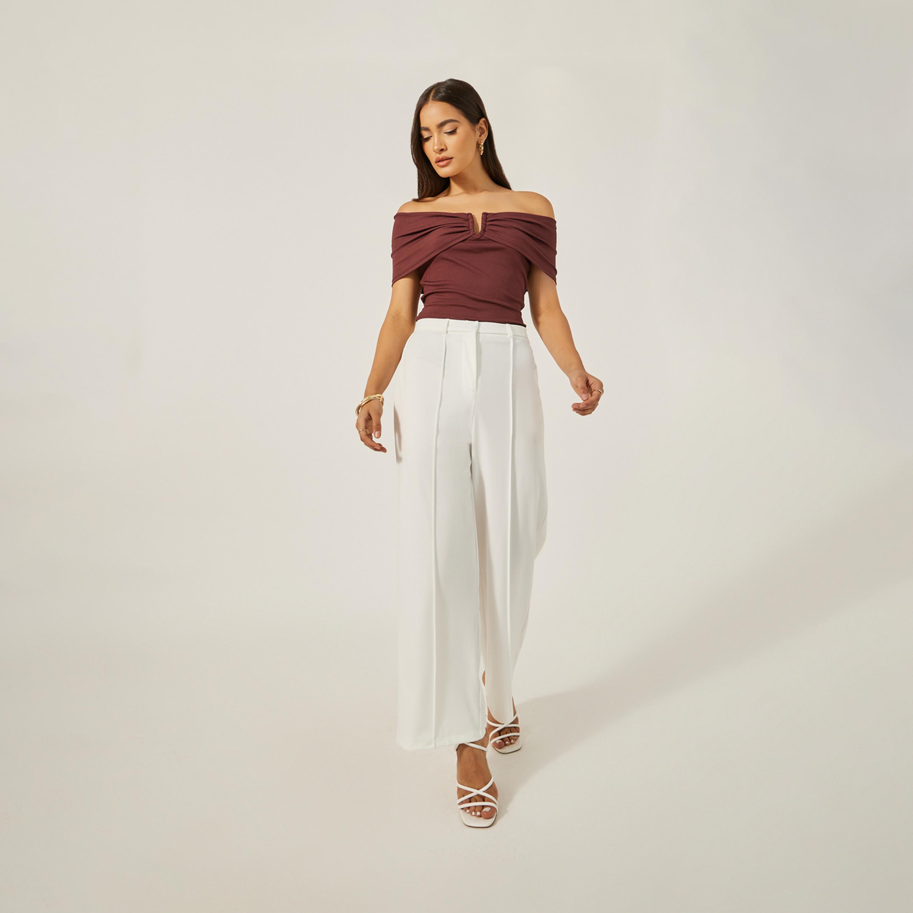 ستايلي - بنطال بخصر متوسط الارتفاع وواسع الساق مع تفاصيل ثنيات-women-clothing-bottoms-trousers-image-1