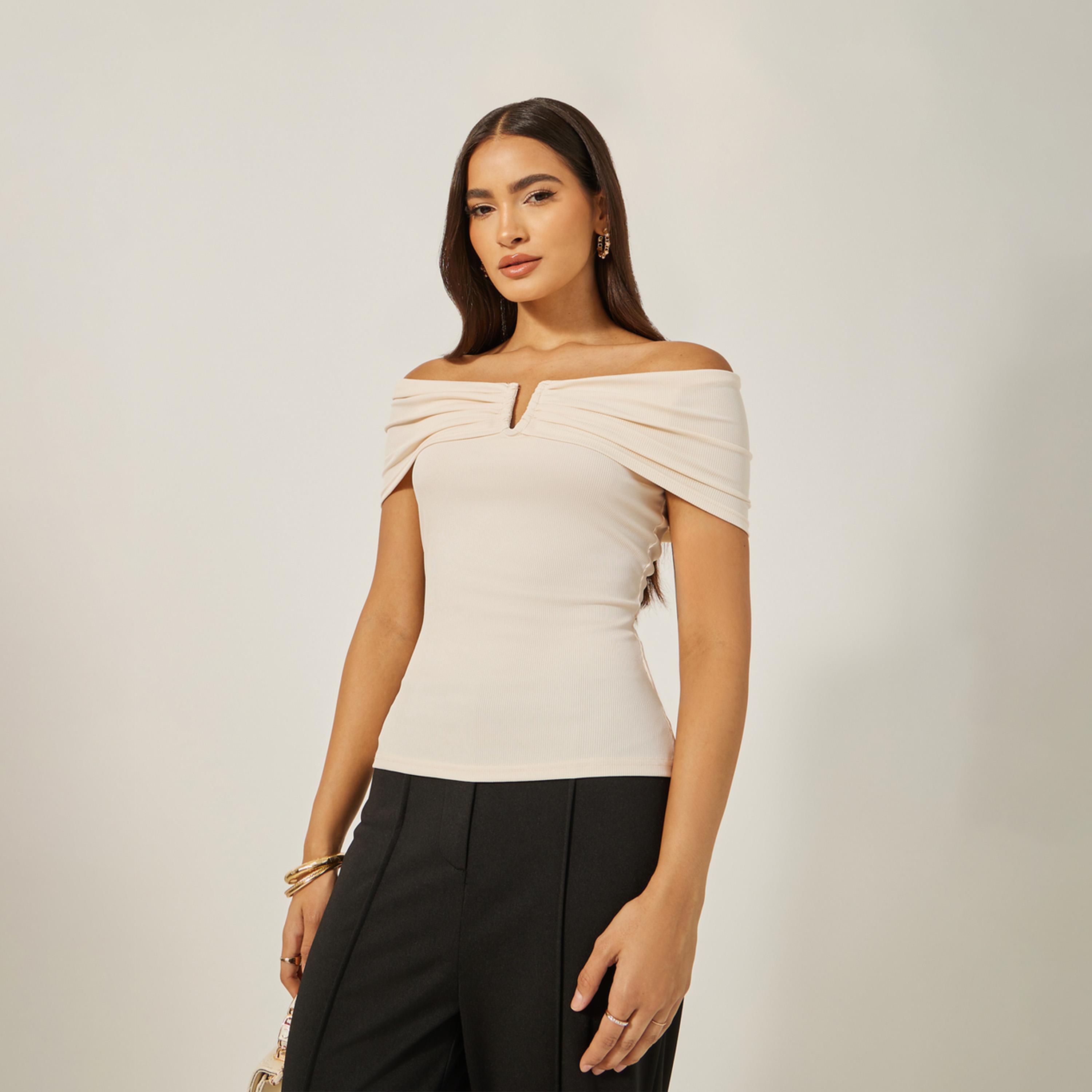 ستايلي - بلوزة مضلعة ملائمة للجسم بأكتاف مكشوفة-women-clothing-shirtsandblouses-blouses-image-3