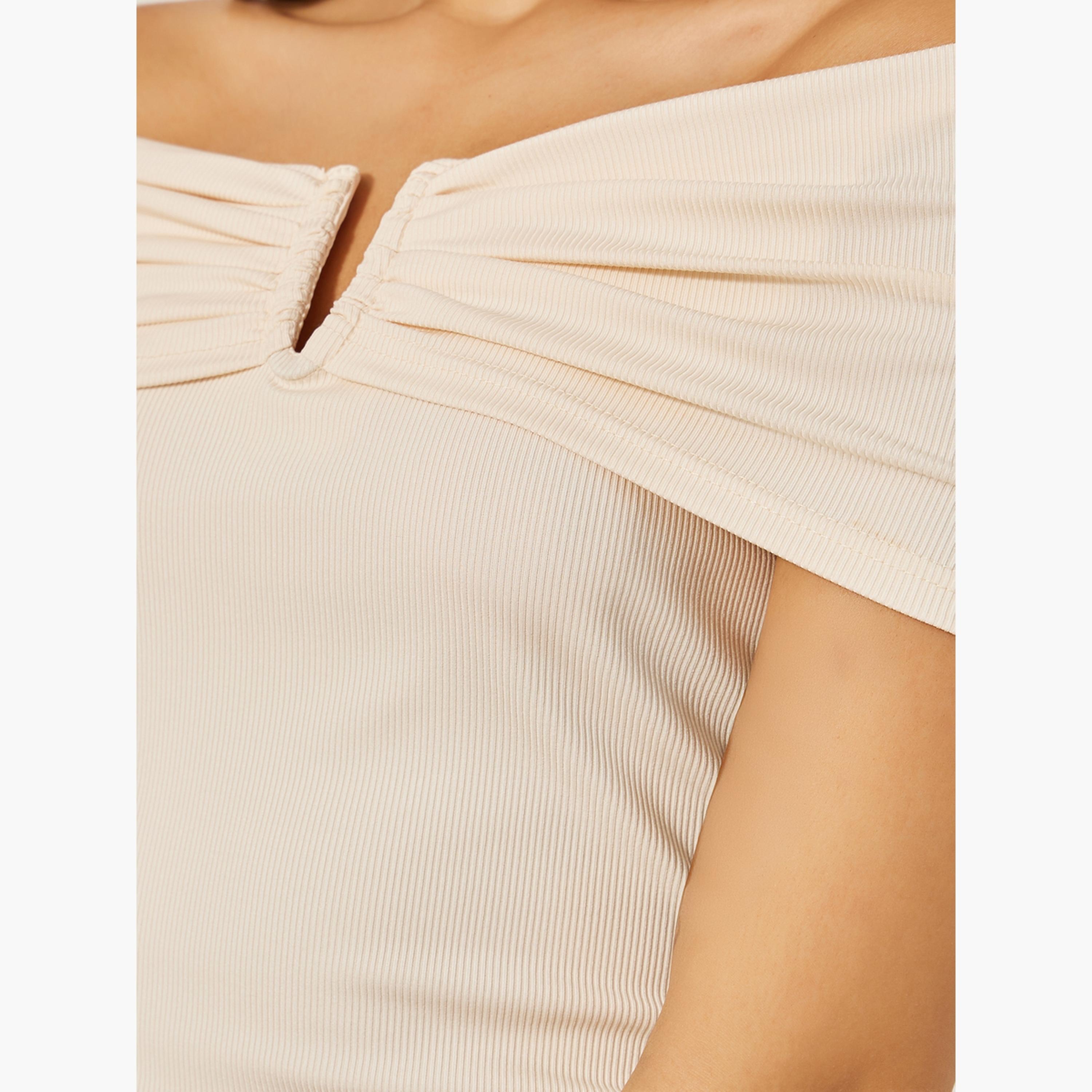 ستايلي - بلوزة مضلعة ملائمة للجسم بأكتاف مكشوفة-women-clothing-shirtsandblouses-blouses-image-4