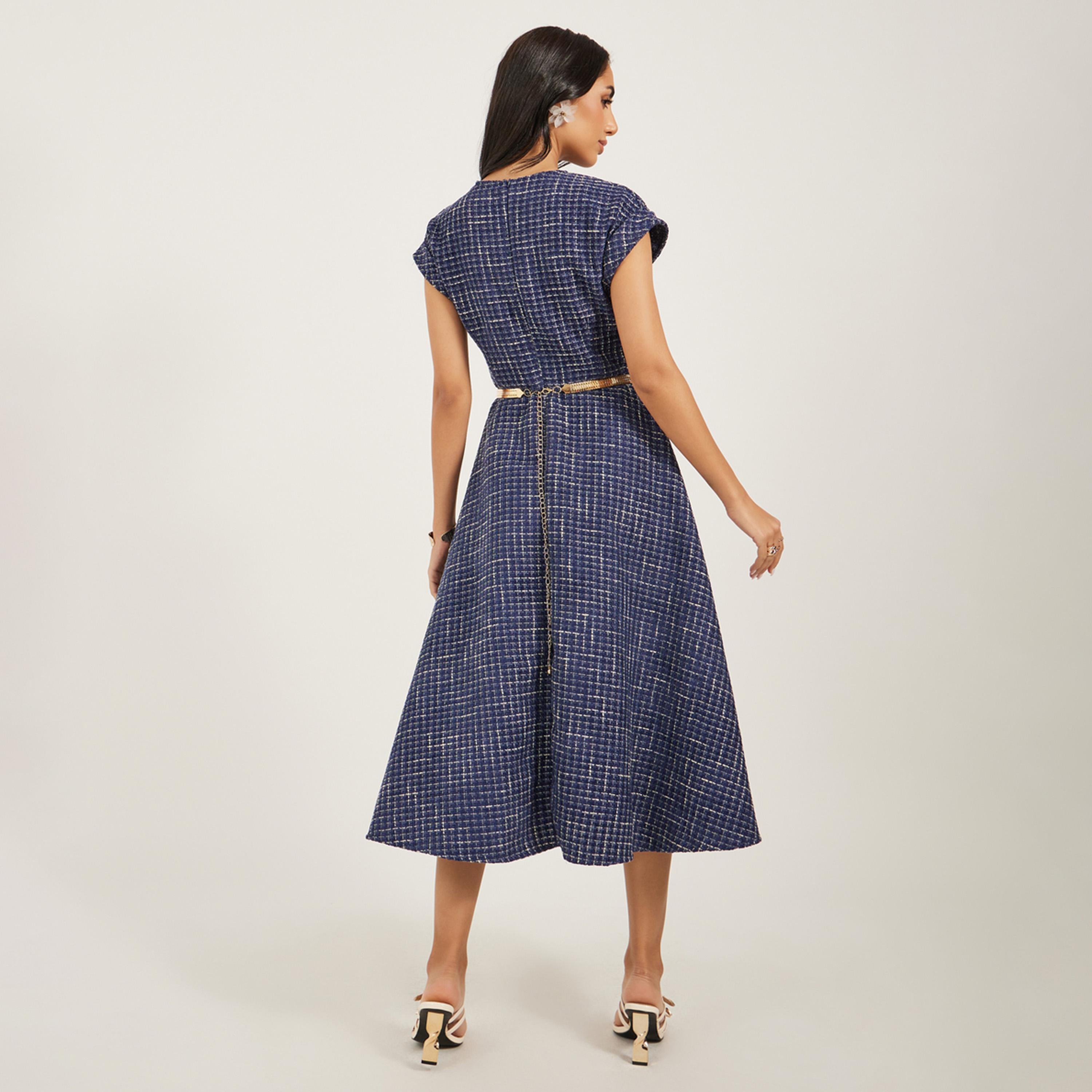 ستايلي - فستان تويد متوسط الطول بأكمام قصيرة وقصة A مع حزام سلسلة-women-clothing-dresses-image-5