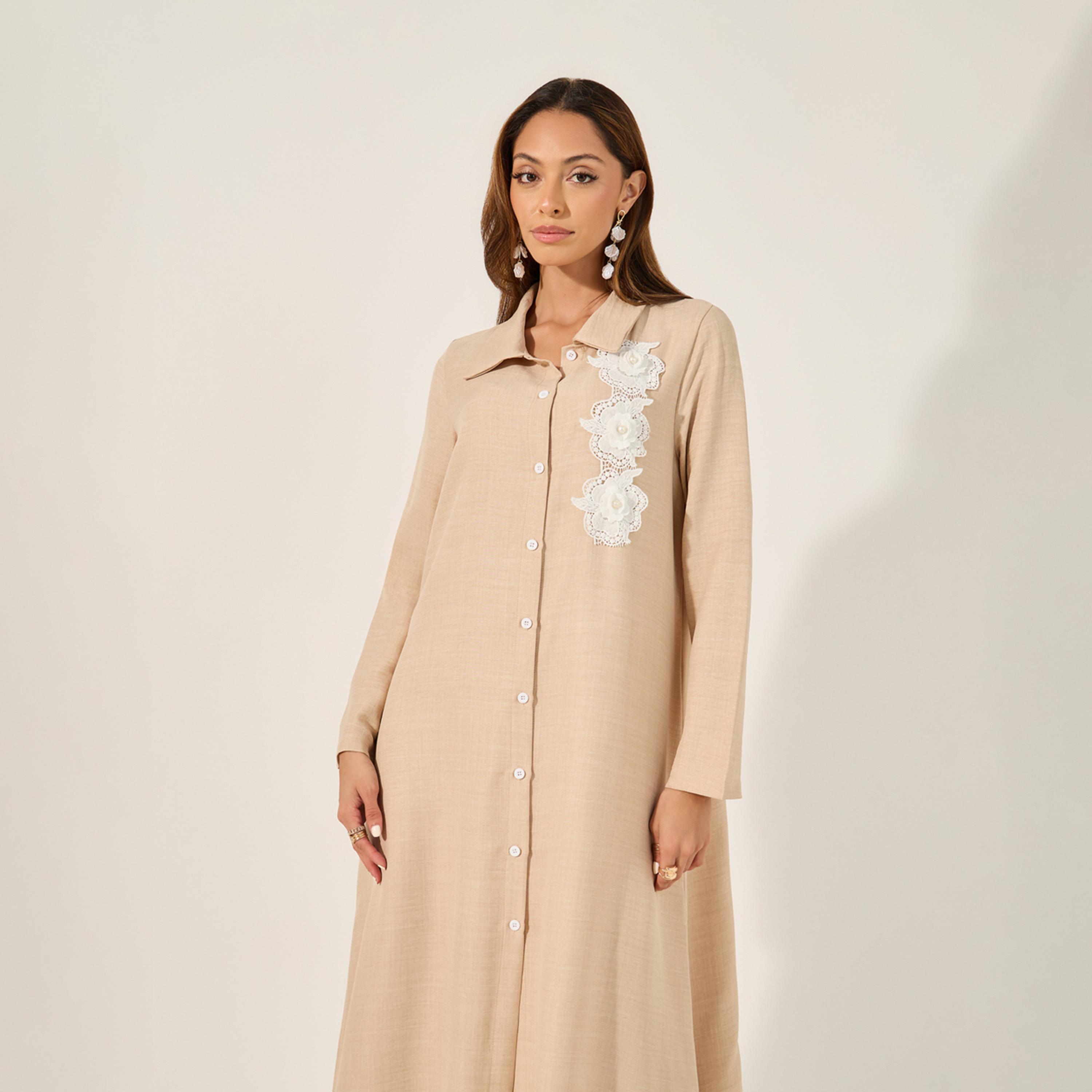 ستايلي - طقم قميص ماكسي بأزرار وياقة وتفاصيل دانتيل مع بنطال-women-arabicclothing-sets-image-2