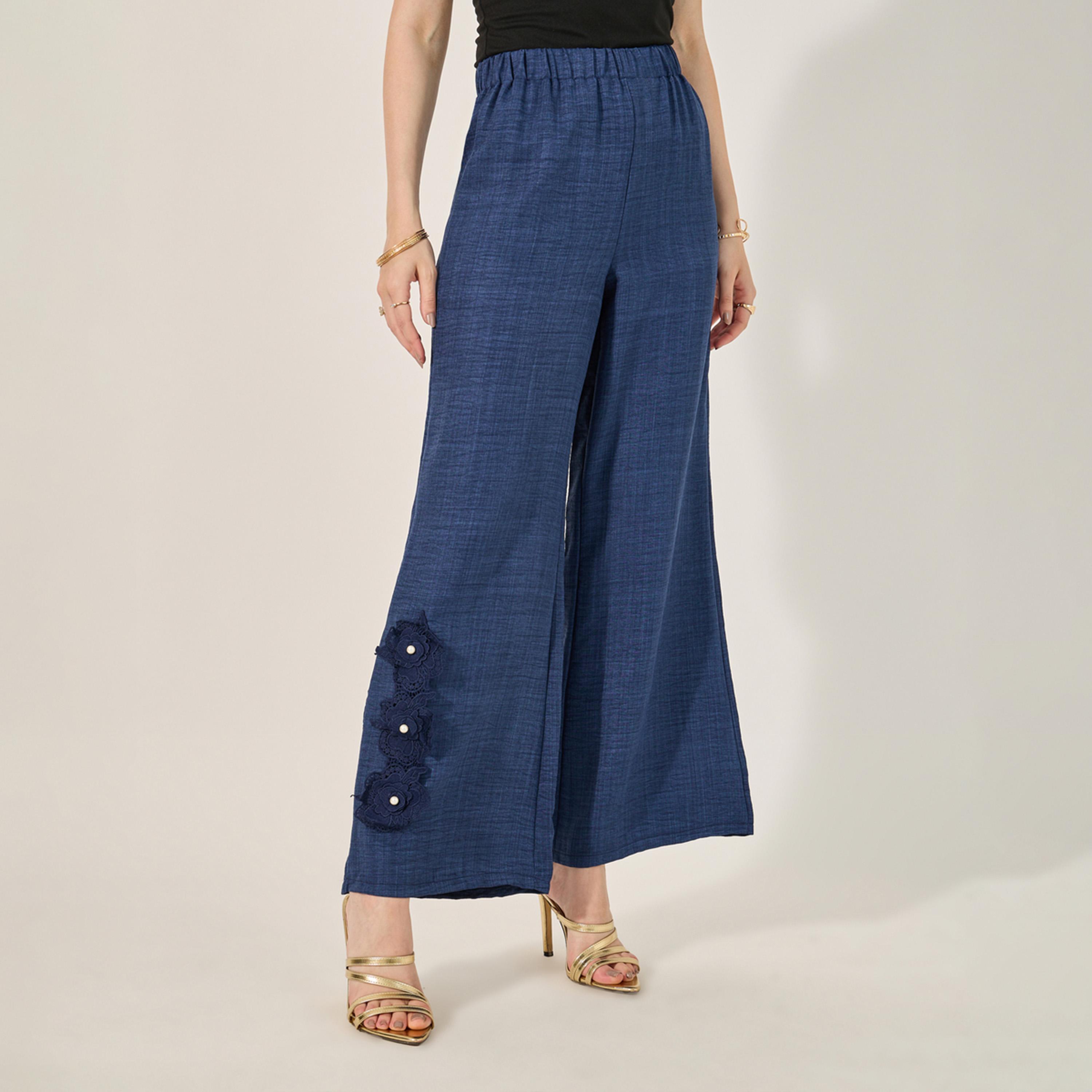 ستايلي - طقم قميص ماكسي بأزرار وياقة وتفاصيل دانتيل مع بنطال-women-arabicclothing-sets-image-5