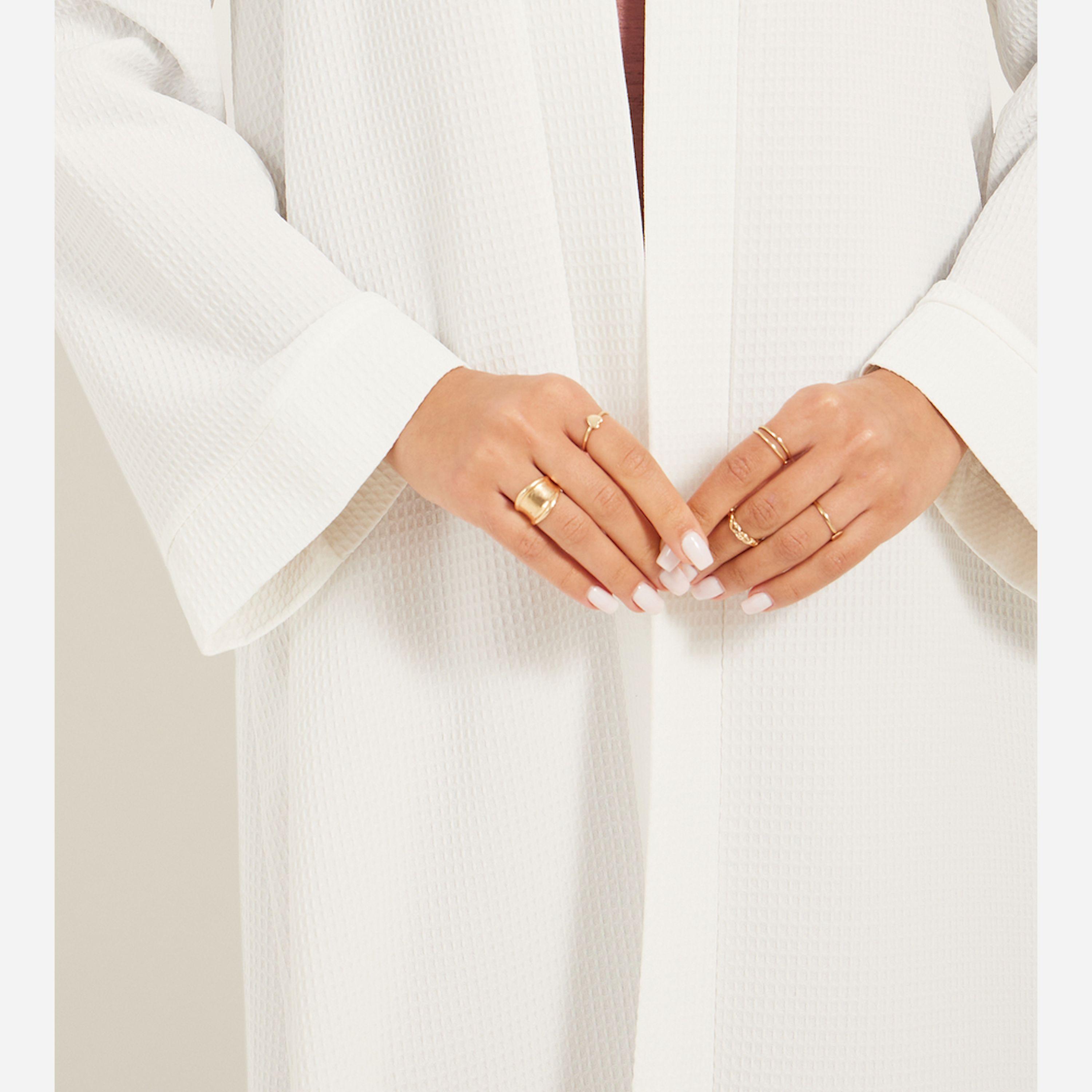 أميرة x ستايلي عباية بتفاصيل بارزة الملمس مع ياقة-women-arabicclothing-abayas-image-4