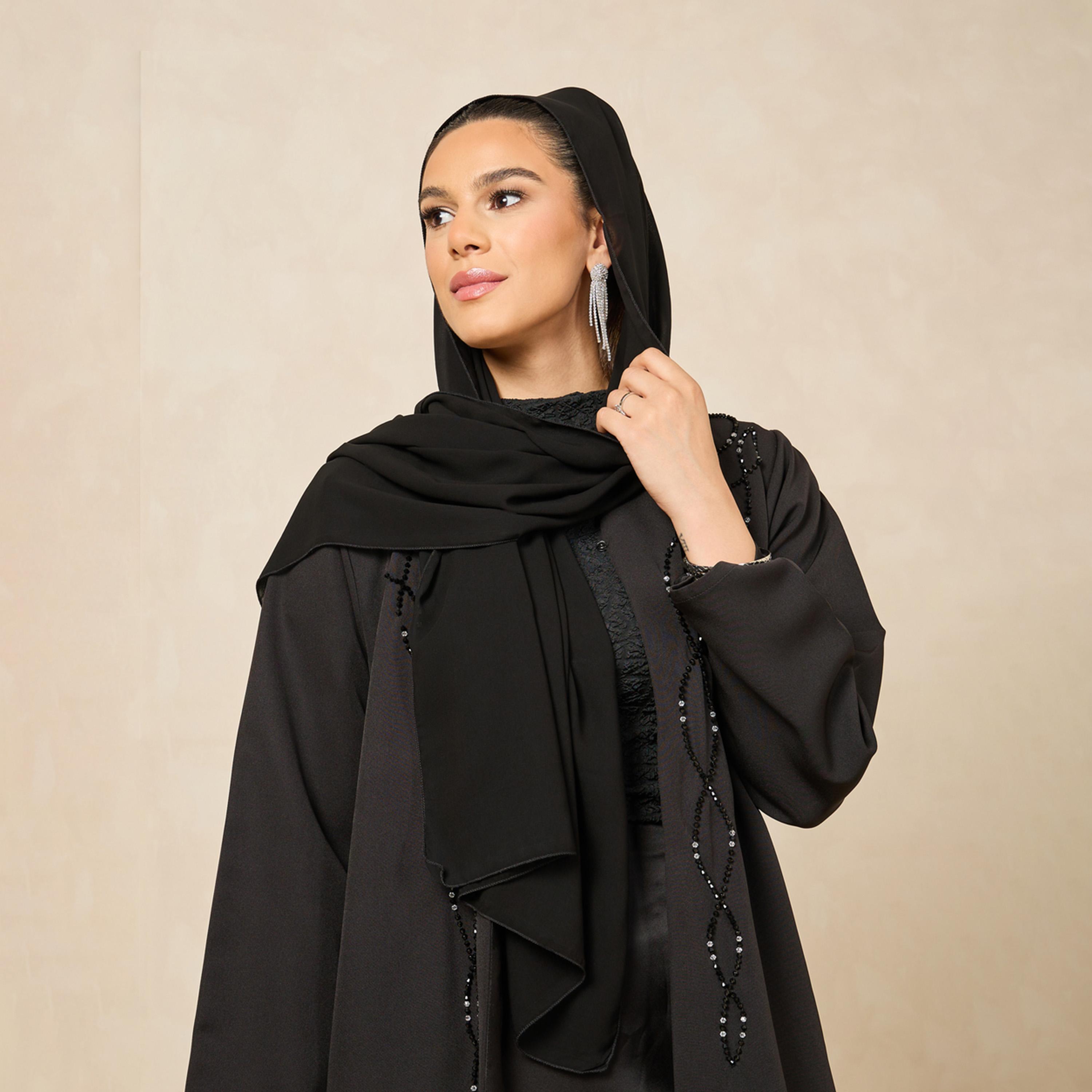أميرة x ستايلي عباية بتفاصيل مُنمقة مع حجاب-women-clothingaccessories-scarves-image-4