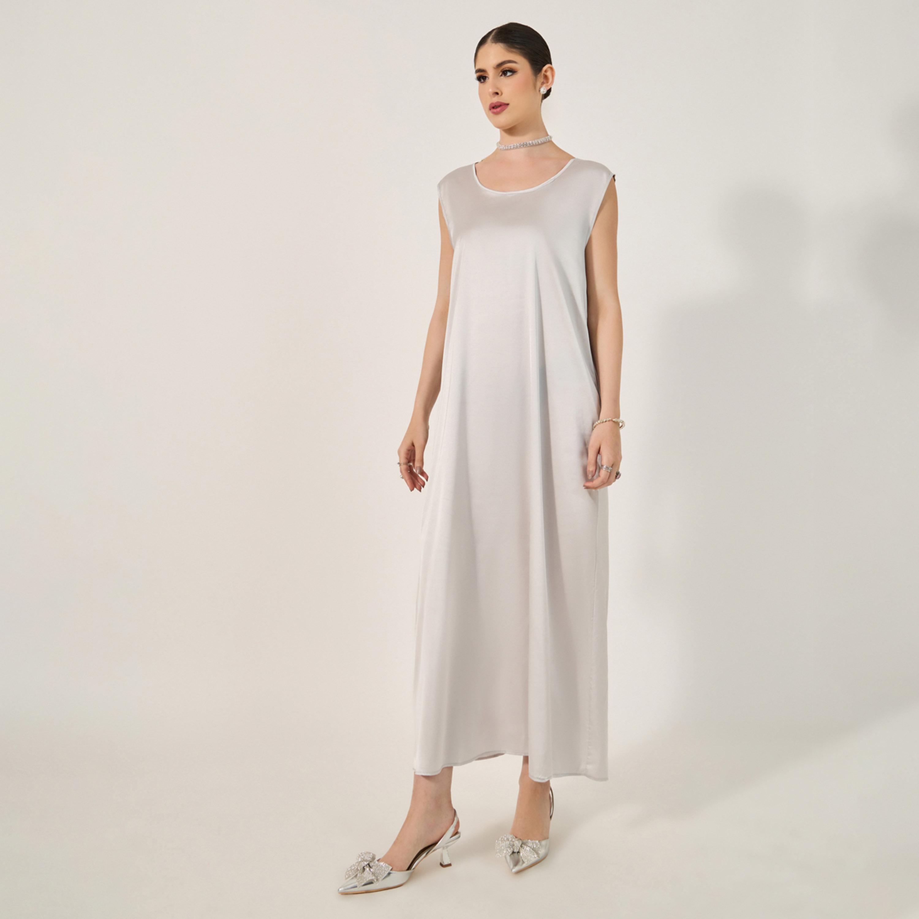 ستايلي - عباية مزخرفة بأكمام خفاش مع فستان داخلي وحجاب-women-clothingaccessories-scarves-image-6