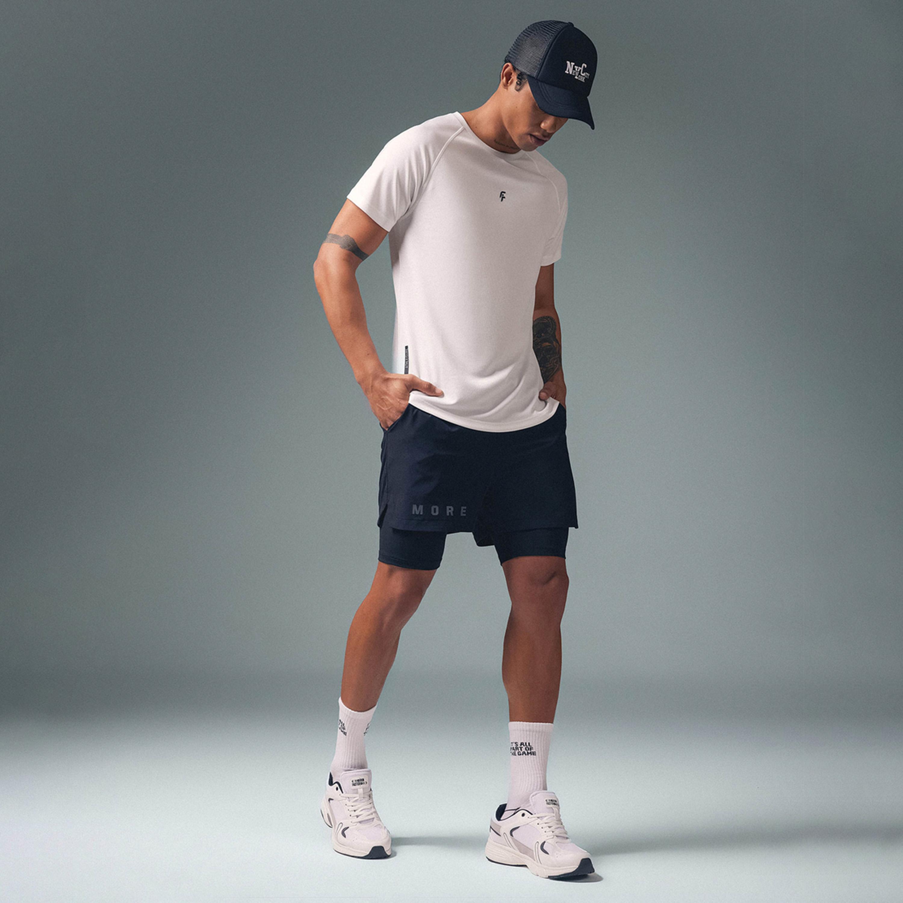 ديفاكتو × ستايلي - شورت رياضي منسوج بقصّة نحيفة-men-clothing-sportswearandactivewear-bottoms-image-4