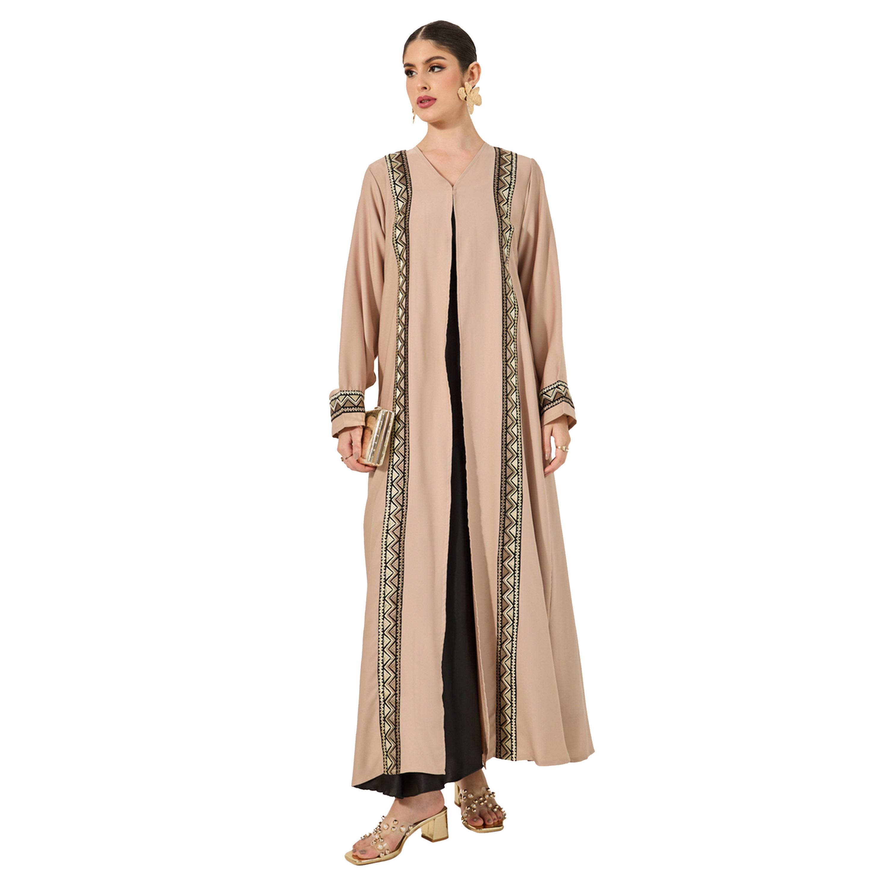 أميرة x ستايلي عباية مفتوحة بتفاصيل مُطرّزة وحافة واسعة-women-arabicclothing-abayas-image-4