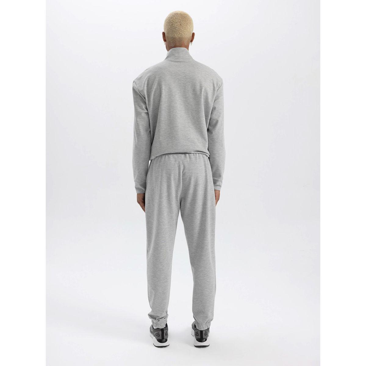 DeFacto Regular Fit Zipper Pocket Joggers-men-clothing-bottoms-joggers-image-5