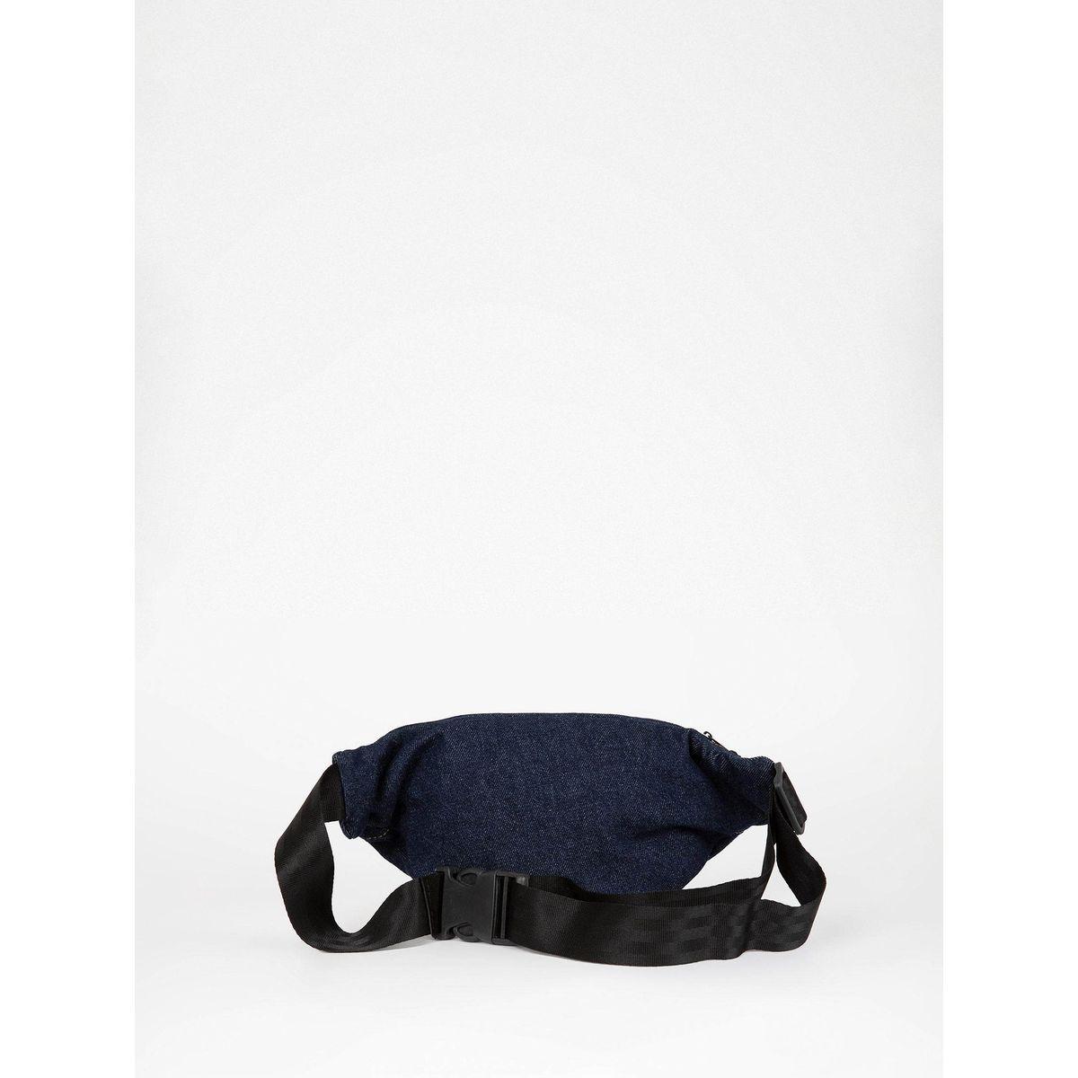 شنطة خصر مُرقعة بشارة-men-bags-image-2