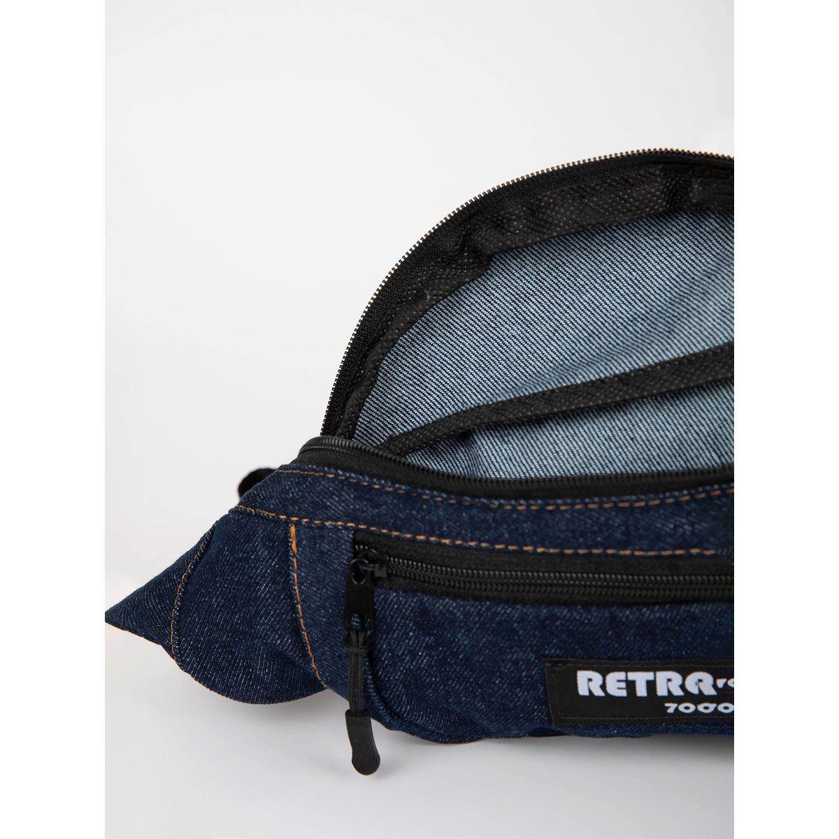 شنطة خصر مُرقعة بشارة-men-bags-image-5