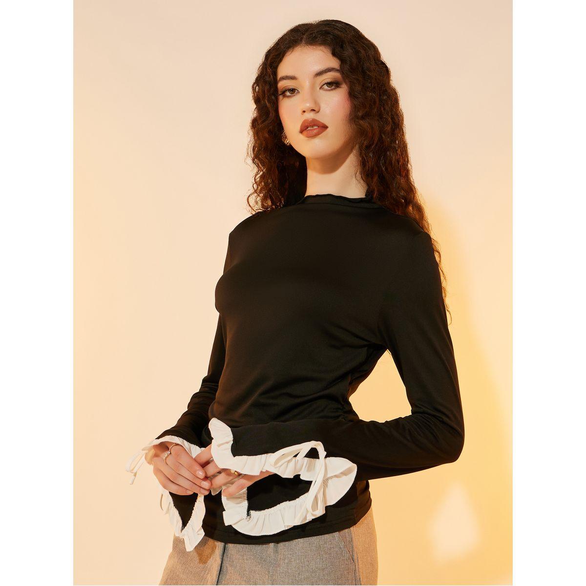 بلوزة محبوكة بتفاصيل مُتباينة وأكمام جرس-women-clothing-shirtsandblouses-blouses-image-1