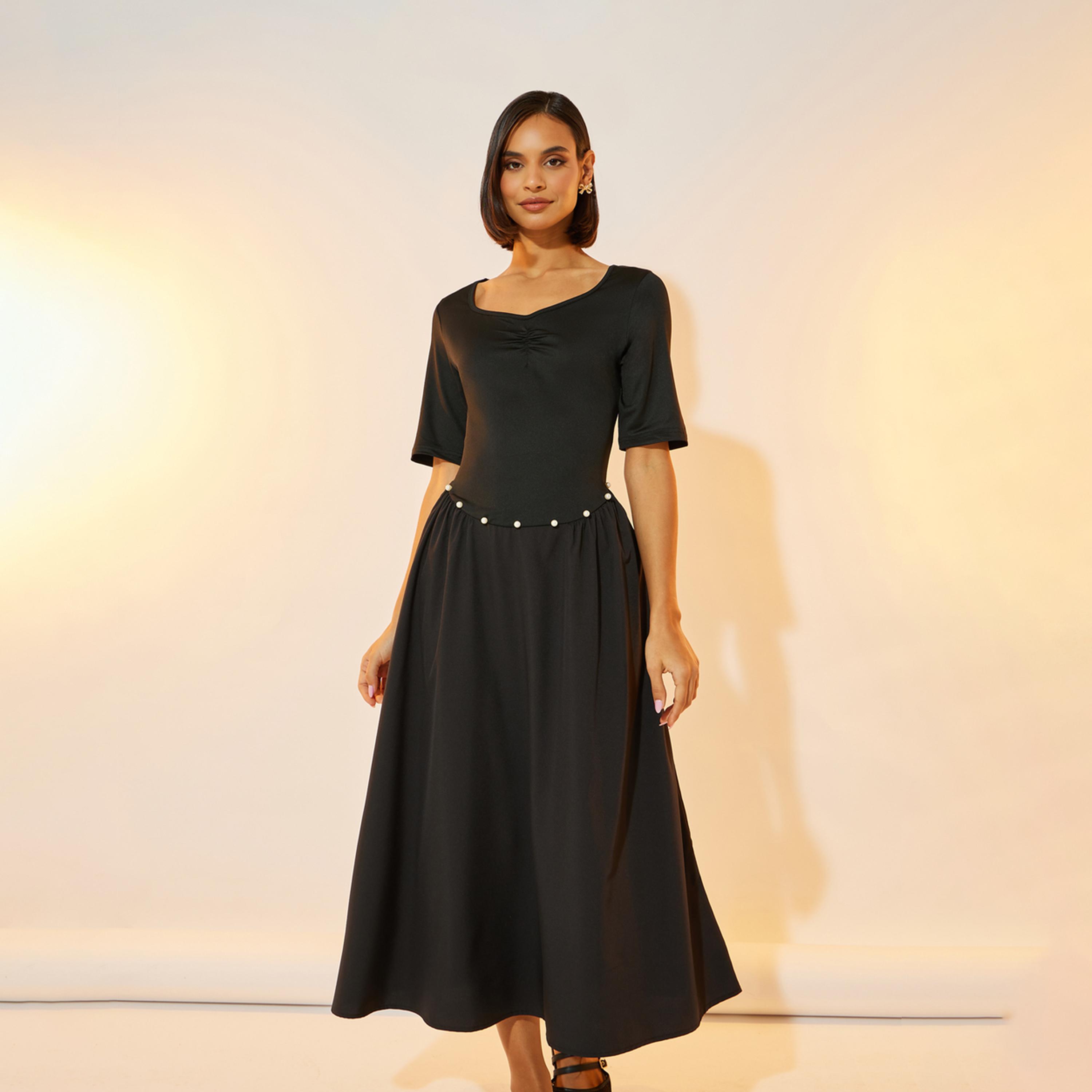 فستان ميدي مزين بلؤلؤ صناعي وياقة بتصميم قلب-women-clothing-dresses-image-2