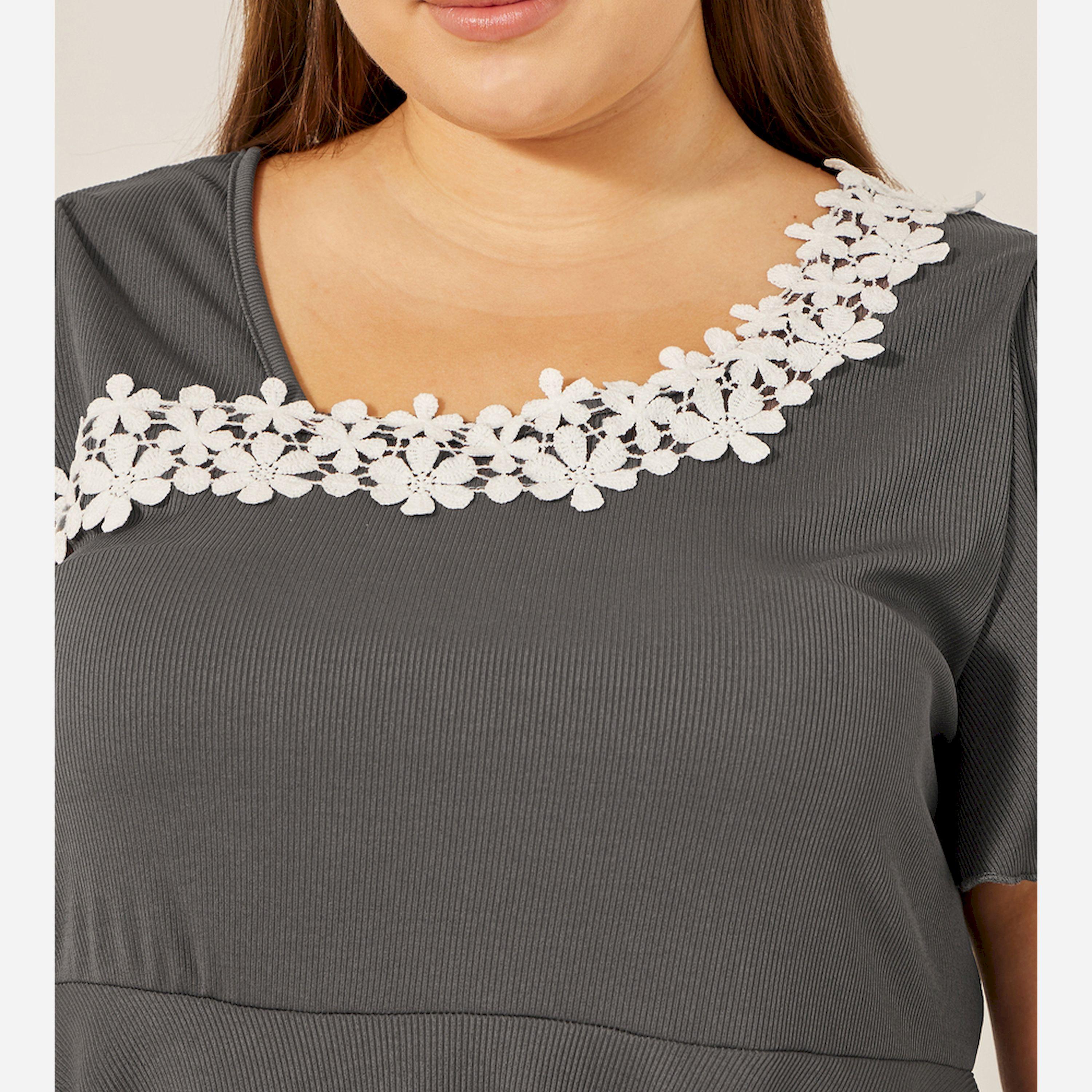 ستايلي - أنوايند طقم بيجامة متناسق مع توب ببلوم وتفاصيل من الدانتيل-women-clothing-nightwear-pyjamas-longsets-image-4