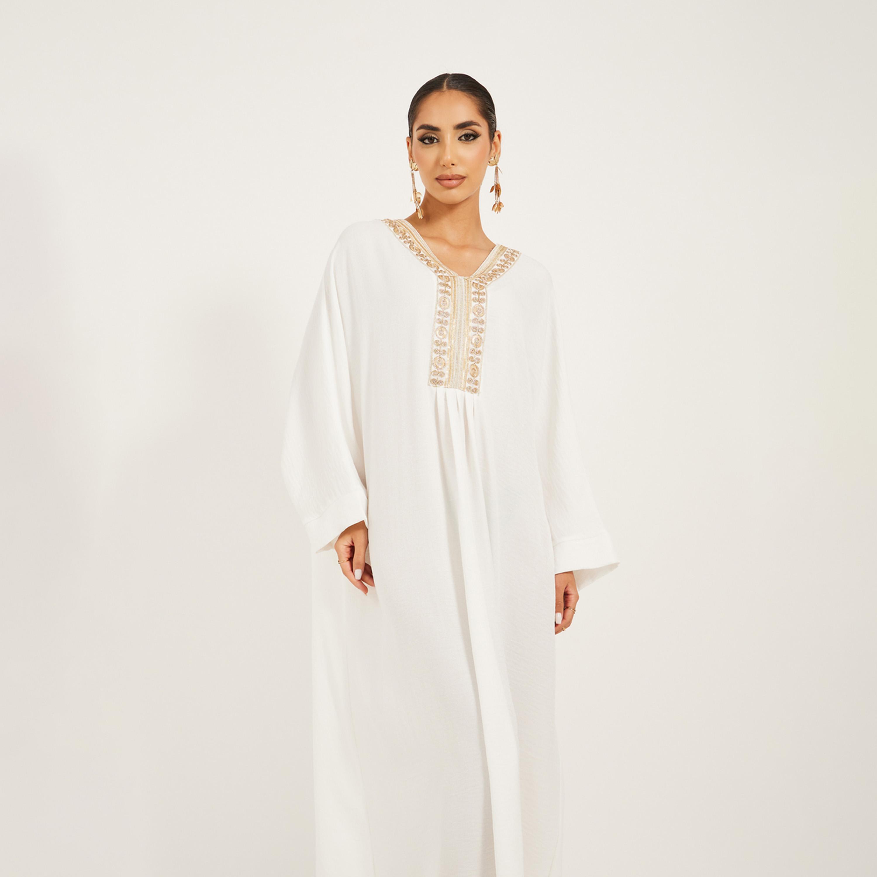 أميرة x ستايلي جلابية بتفاصيل مُطرزة وأكمام وطواطية-women-arabicclothing-kaftan-image-3