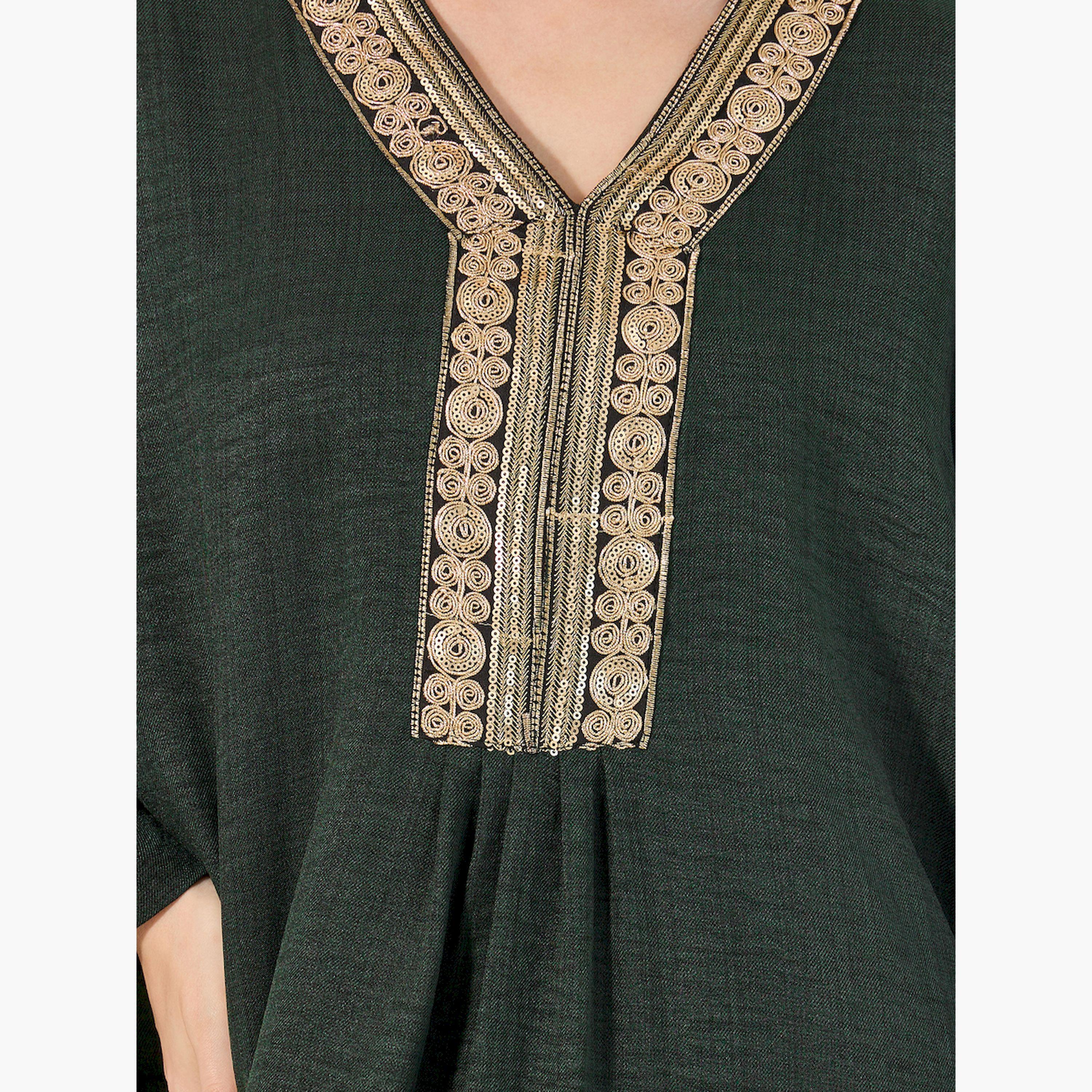 Amirah X Styli Embroidered Batwing Sleeve V-Neck Kaftan-women-arabicclothing-kaftan-image-4