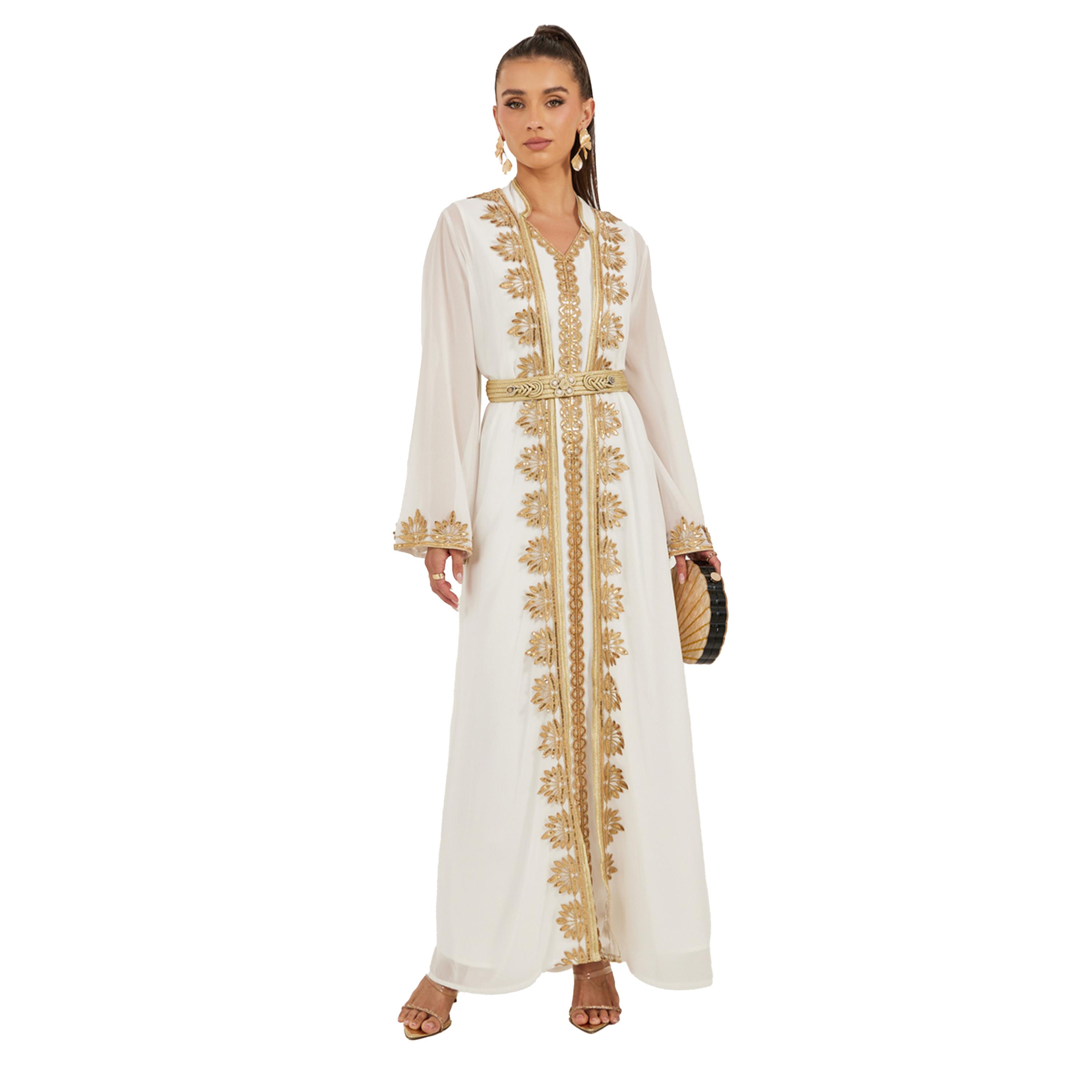 أميرة x ستايلي عباية منمقة بتفاصيل دانتيل وفستان داخلي-women-arabicclothing-sets-image-1