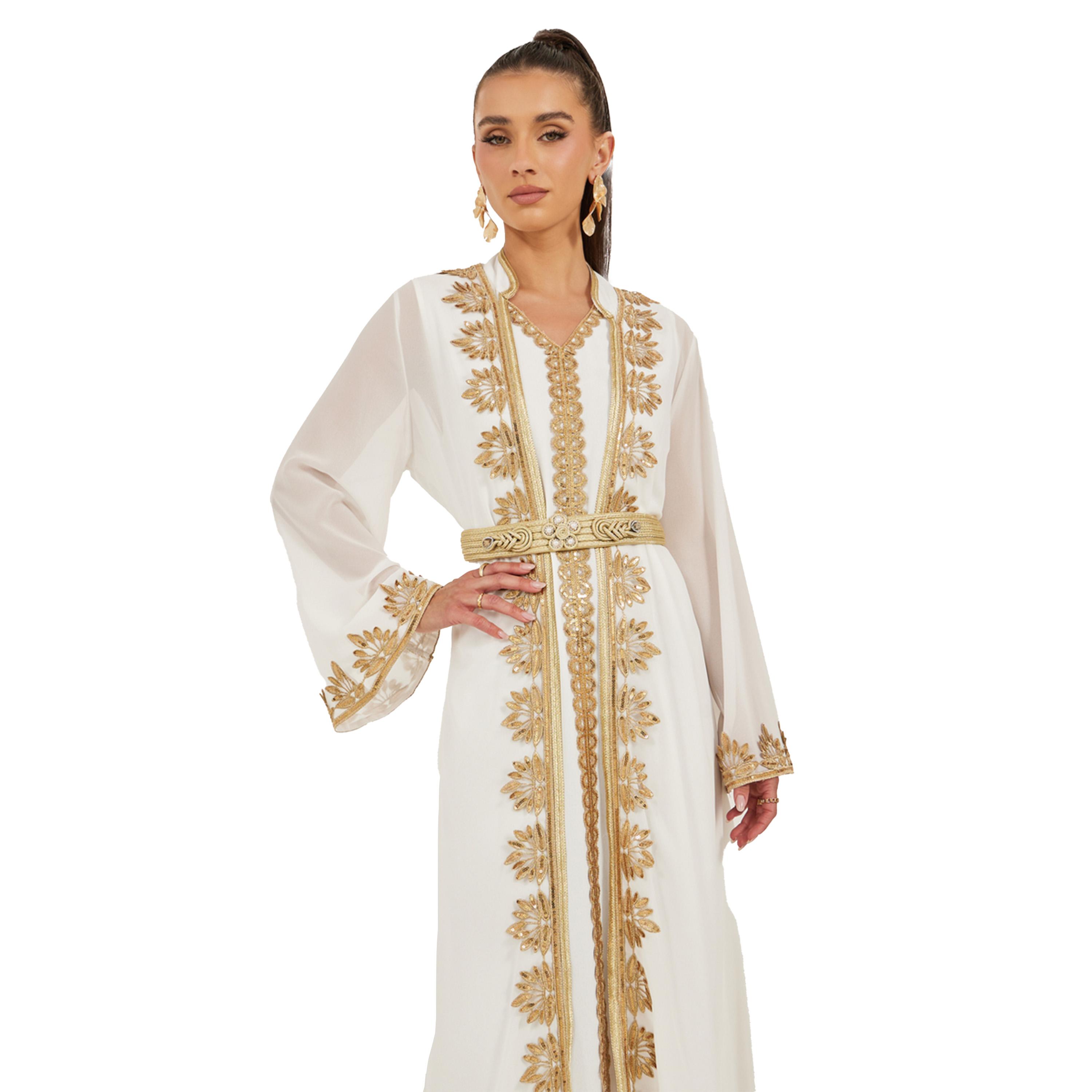 أميرة x ستايلي عباية منمقة بتفاصيل دانتيل وفستان داخلي-women-arabicclothing-sets-image-3