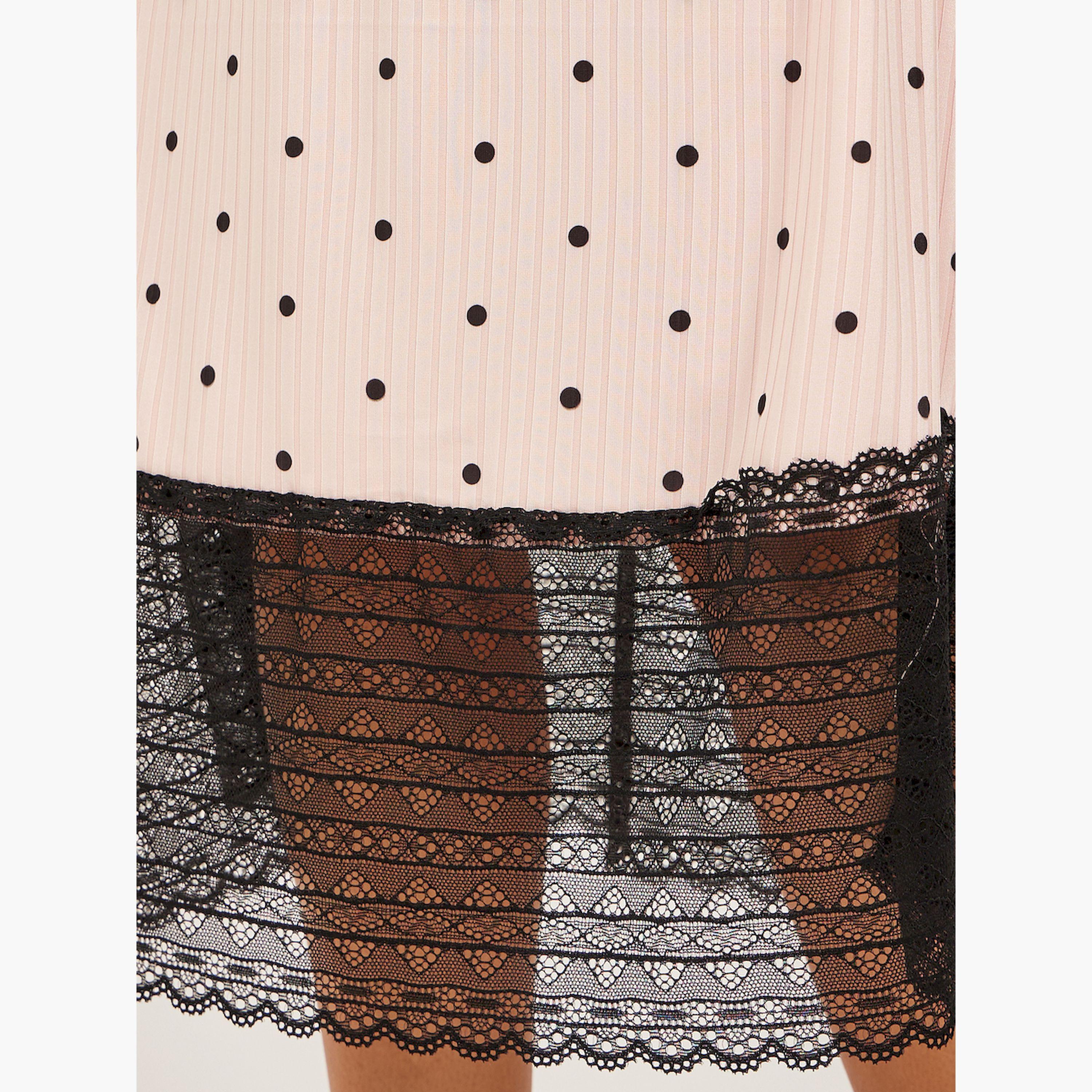 ستايلي - فستان تي شيرت منقط بحافة دانتيل وياقة دائرية-women-clothing-nightwear-nighties-image-3