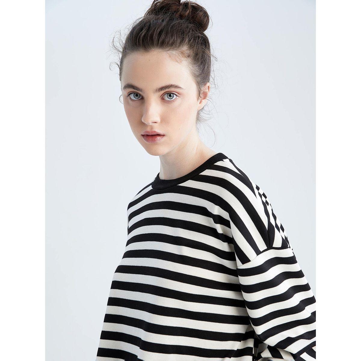 تيشيرت فضفاض مخطط بأكمام طويلة ديفاكتو × ستايلي-women-clothing-tshirts-image-5