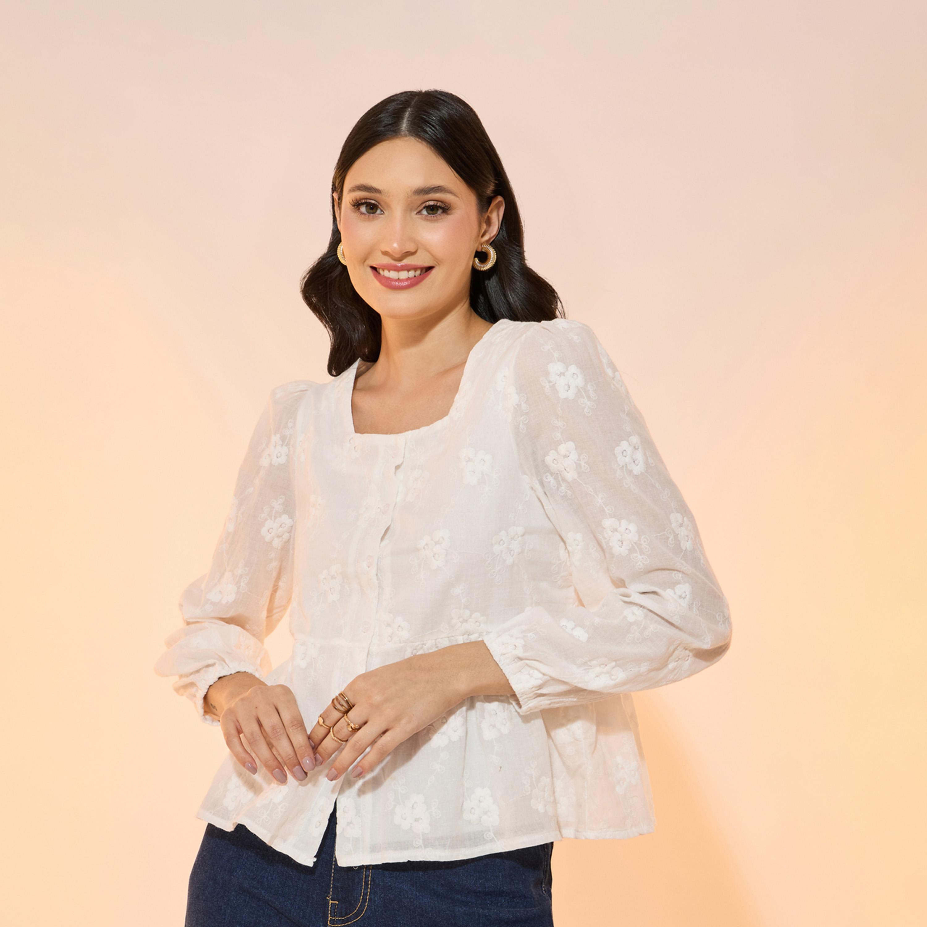بلوزة مُطرّزة مع ياقة واسعة وأكمام طويلة-women-clothing-shirtsandblouses-shirts-image-1