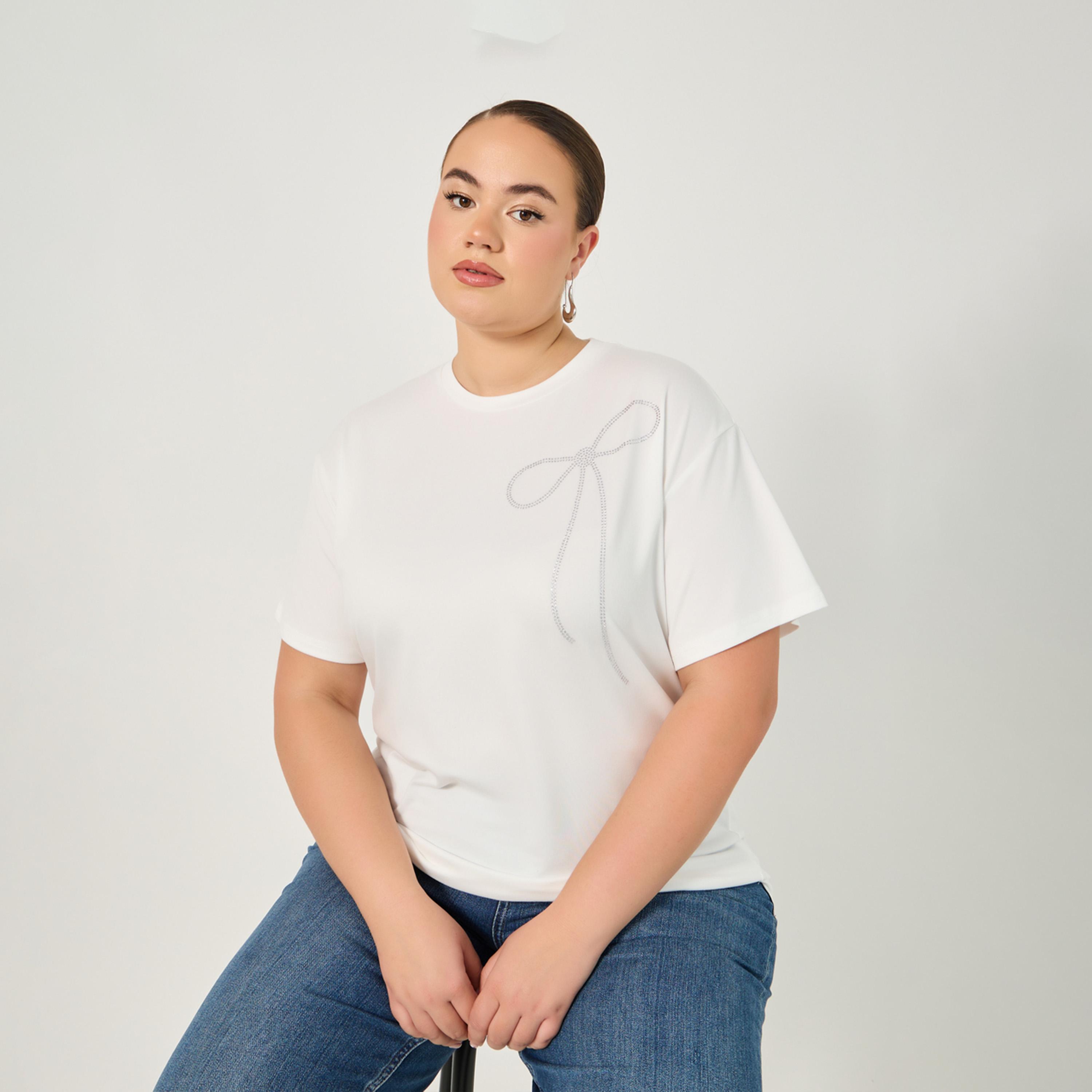 Styli Plus Size Embellished Round Neck T-Shirt-women-clothing-nightwear-pyjamas-tops-image-1
