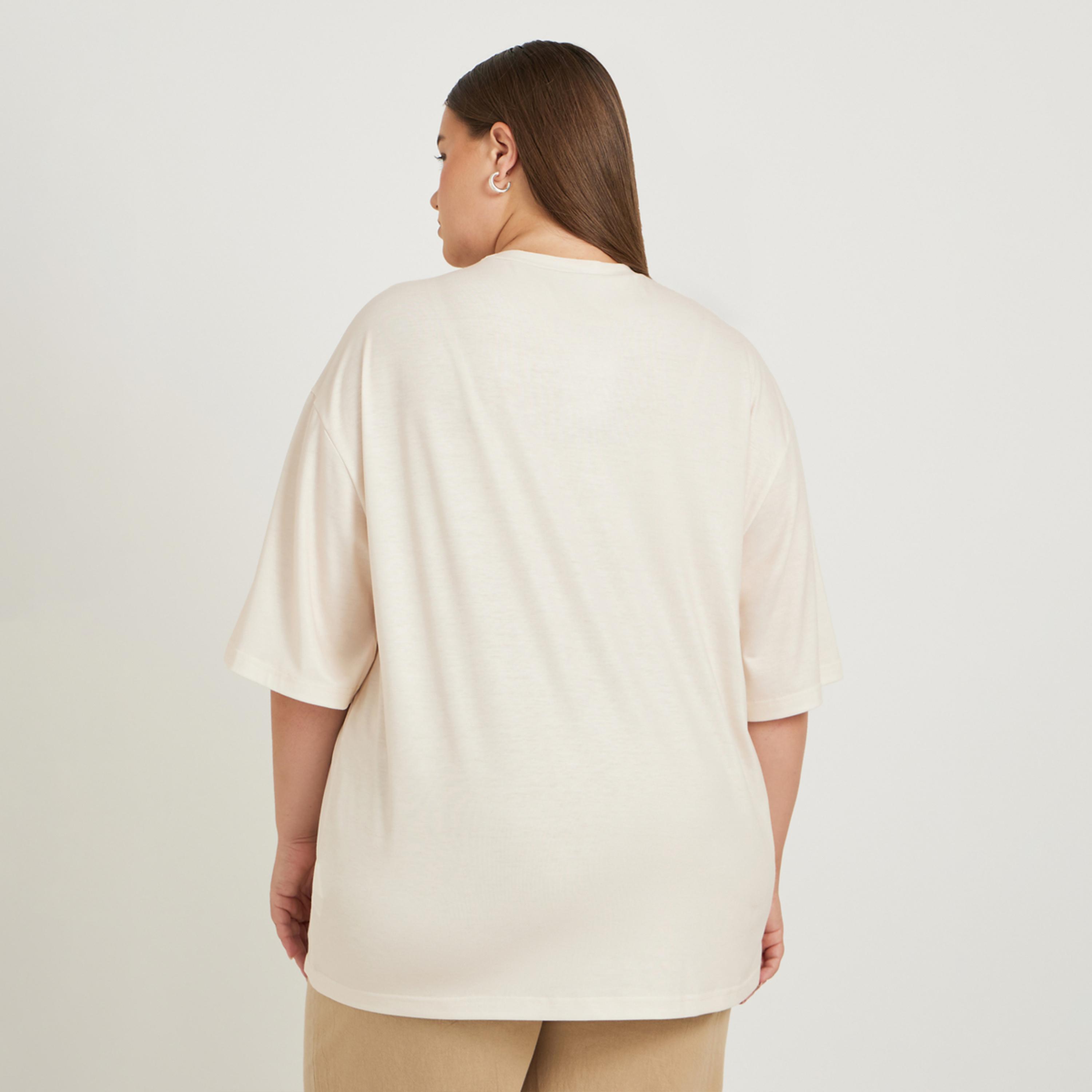 Styli Plus Size Graphic Print Dropped Shoulder Oversized T-Shirt-women-clothing-tshirts-image-5