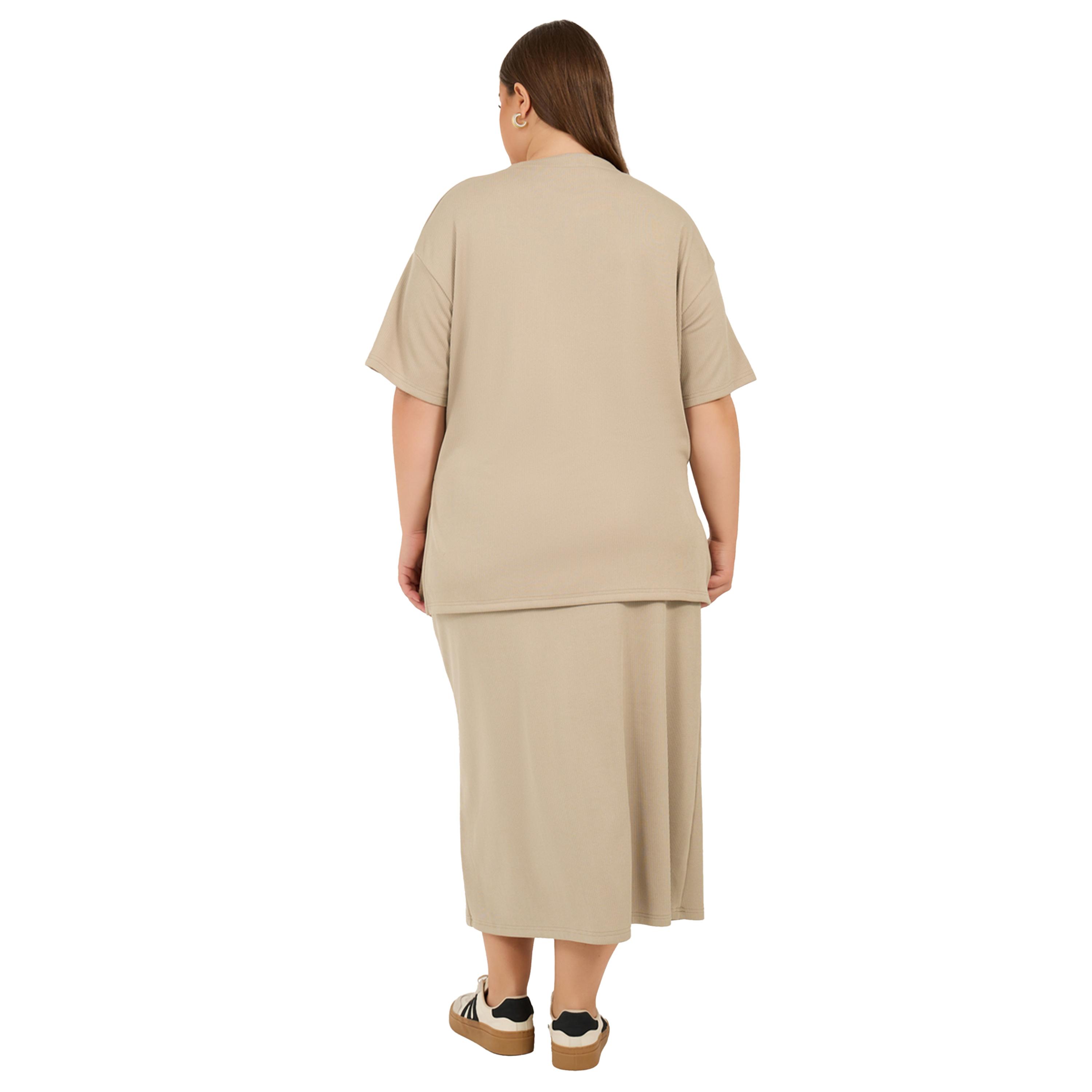 Styli Plus Size Ribbed Knit Round Neck Oversized T-Shirt-women-clothing-tshirts-image-5