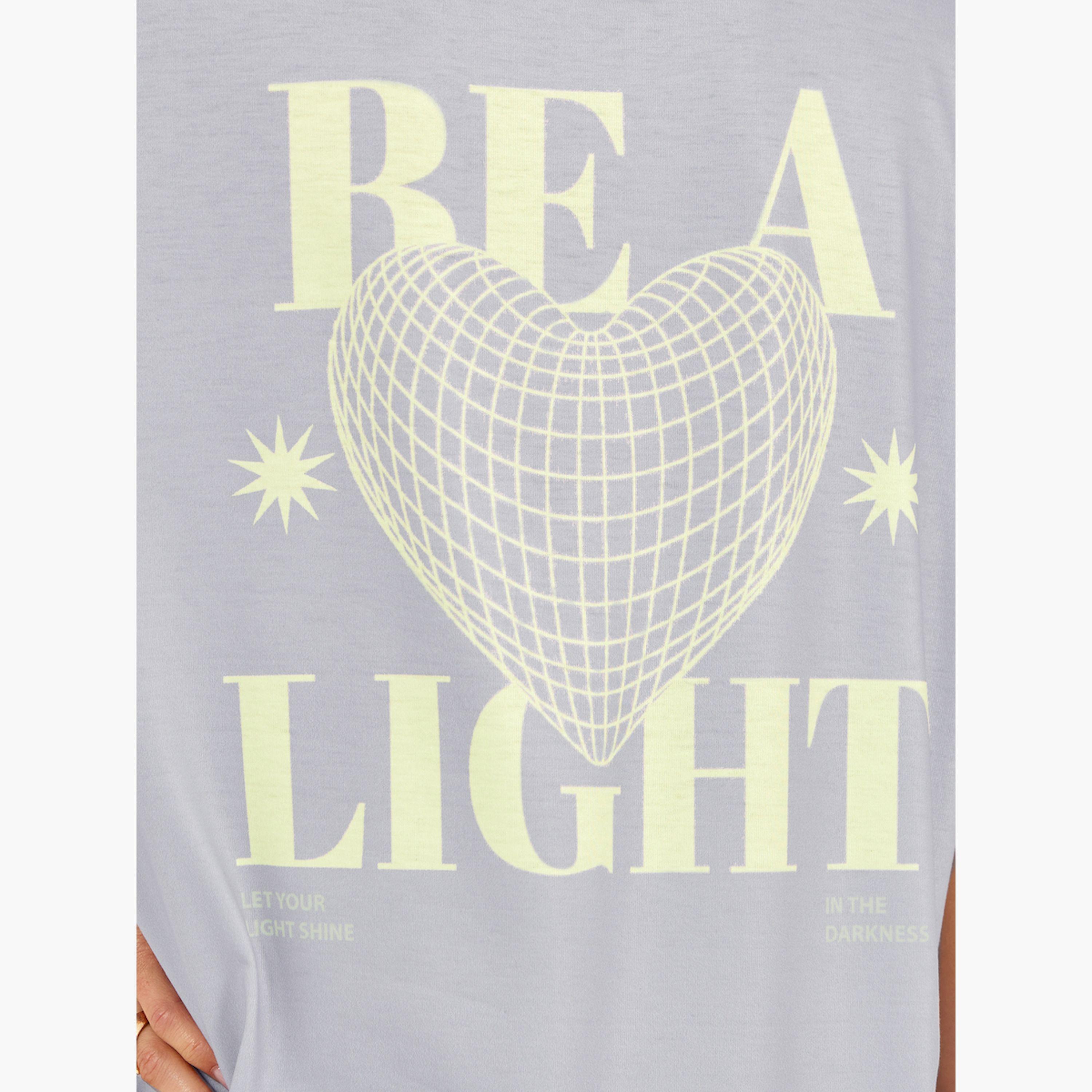 ستايلي - تي شيرت كبير الحجم بطبعة جرافيكية ورقبة دائرية-women-clothing-tshirts-image-5