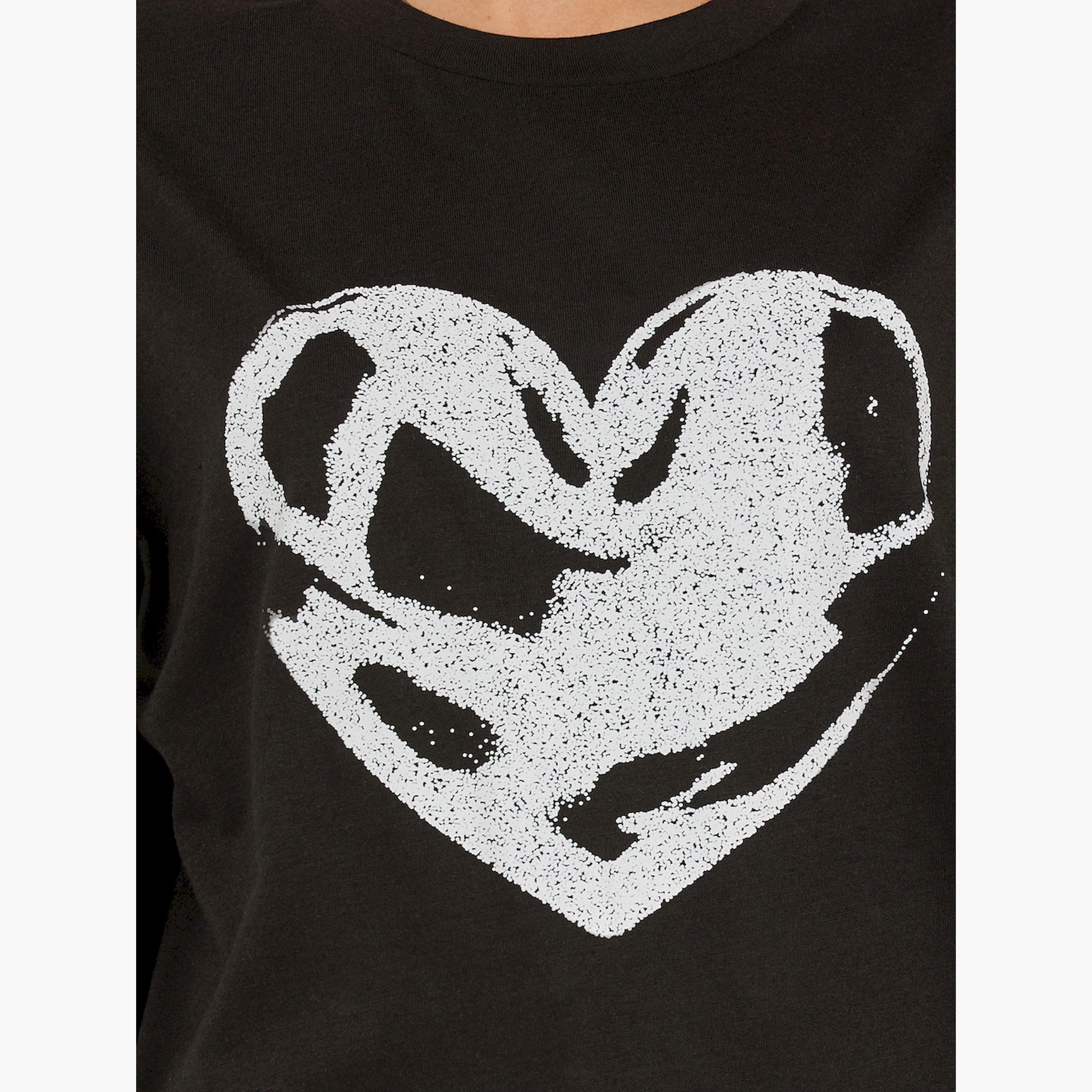 ستايلي - تي شيرت كبير الحجم بطبعة جرافيكية ورقبة دائرية-women-clothing-tshirts-image-4