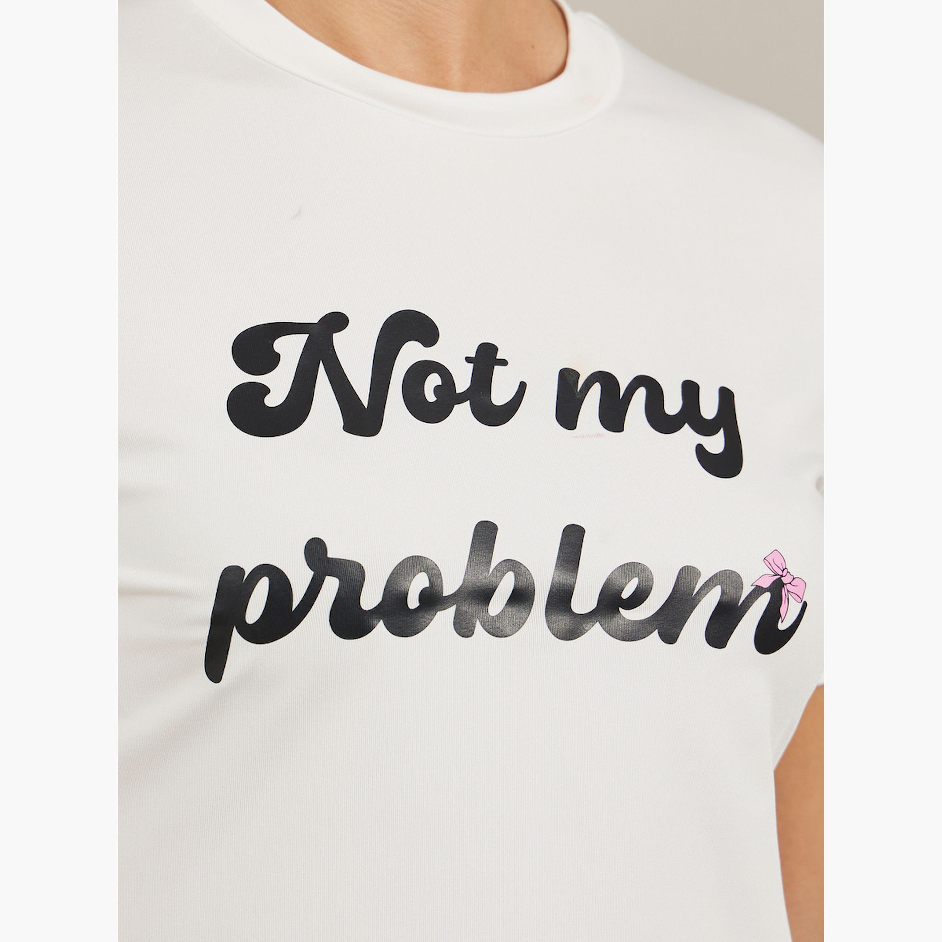 ستايلي - تي شيرت قصير برقبة دائرية وطبعة شعار-women-clothing-tshirts-image-4